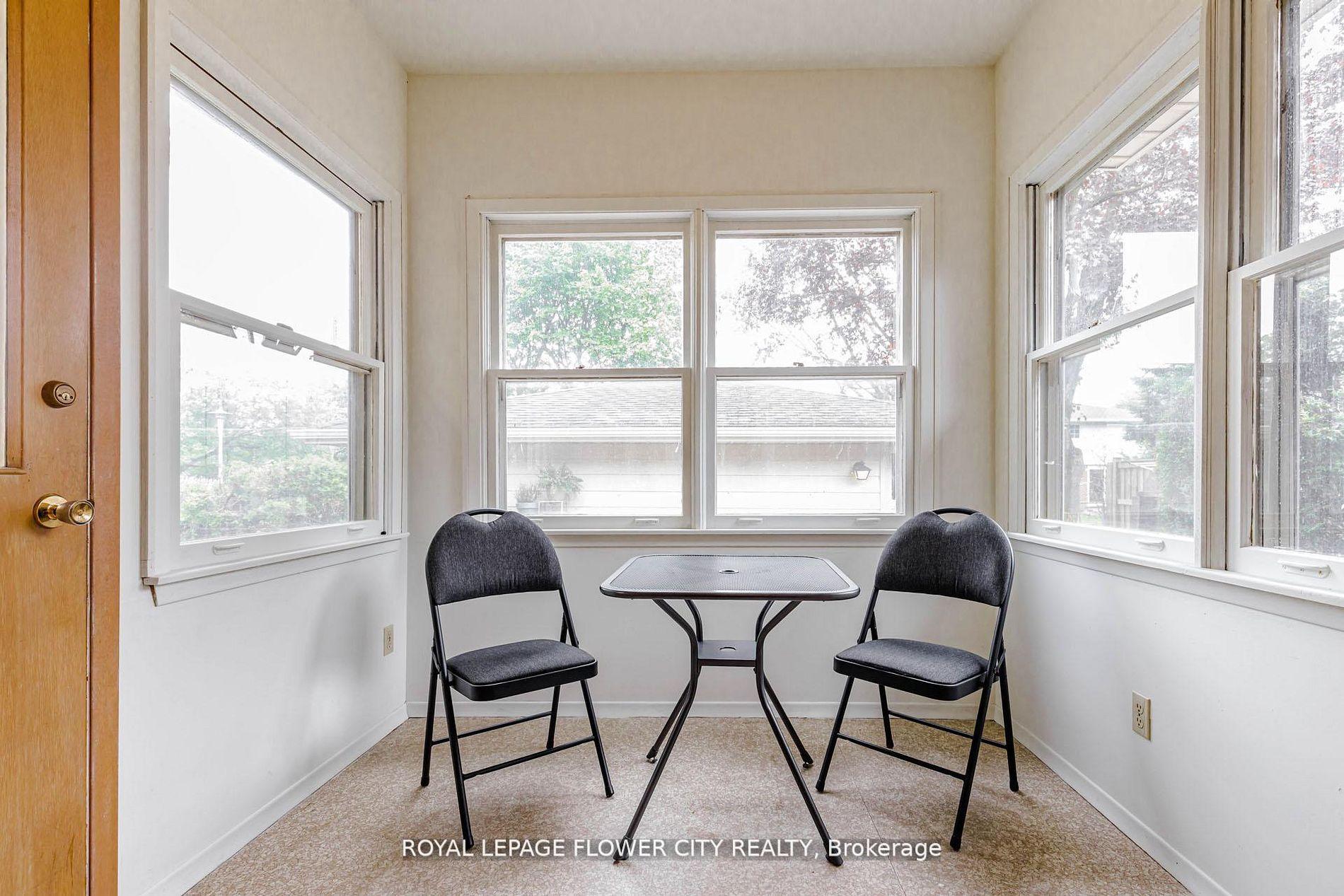 Photo 28 of 15 Cumberland Crescent, London, North G — HOMEH