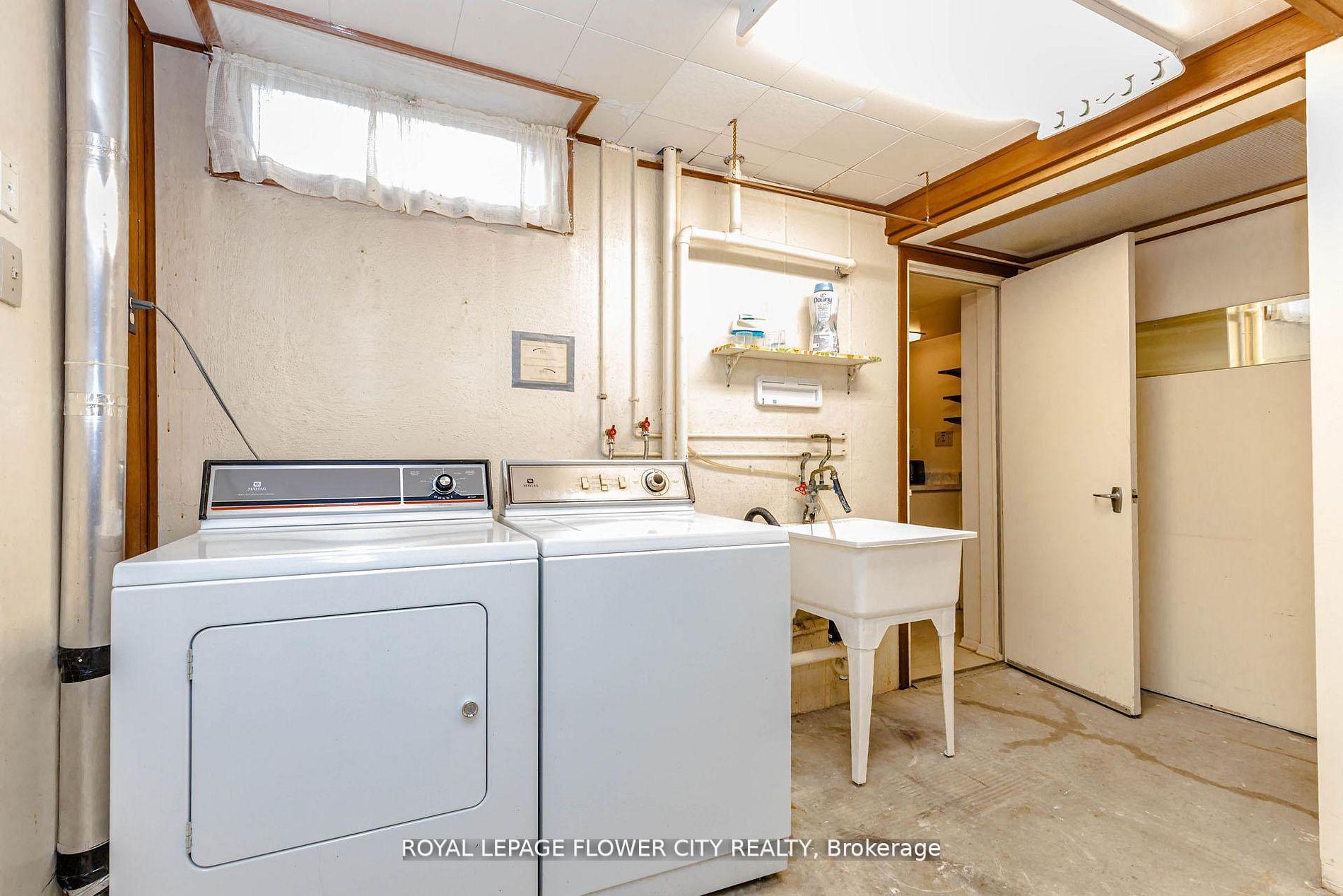 Photo 36 of 15 Cumberland Crescent, London, North G — HOMEH