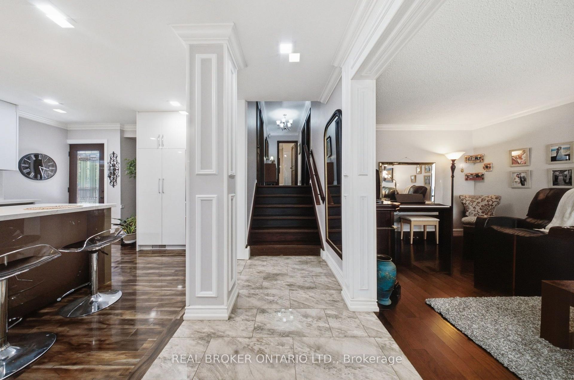 Photo 9 of 21 Kendleton Drive, Etobicoke, Mount Olive-Silverstone-Jamestown — HOMEH