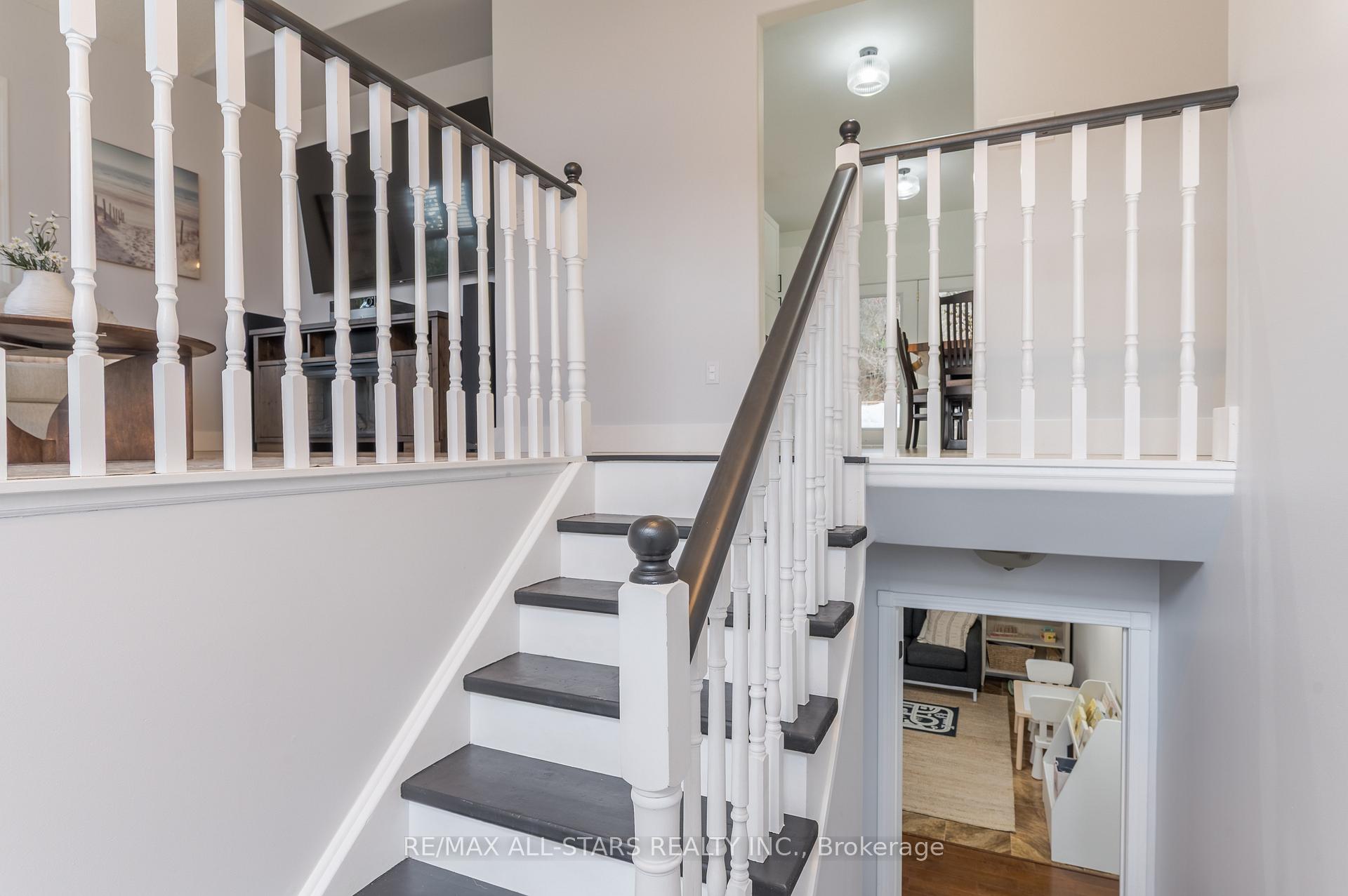 Photo 6 of 47 Meadowland Drive, Hamilton Township, Baltimore — HOMEH