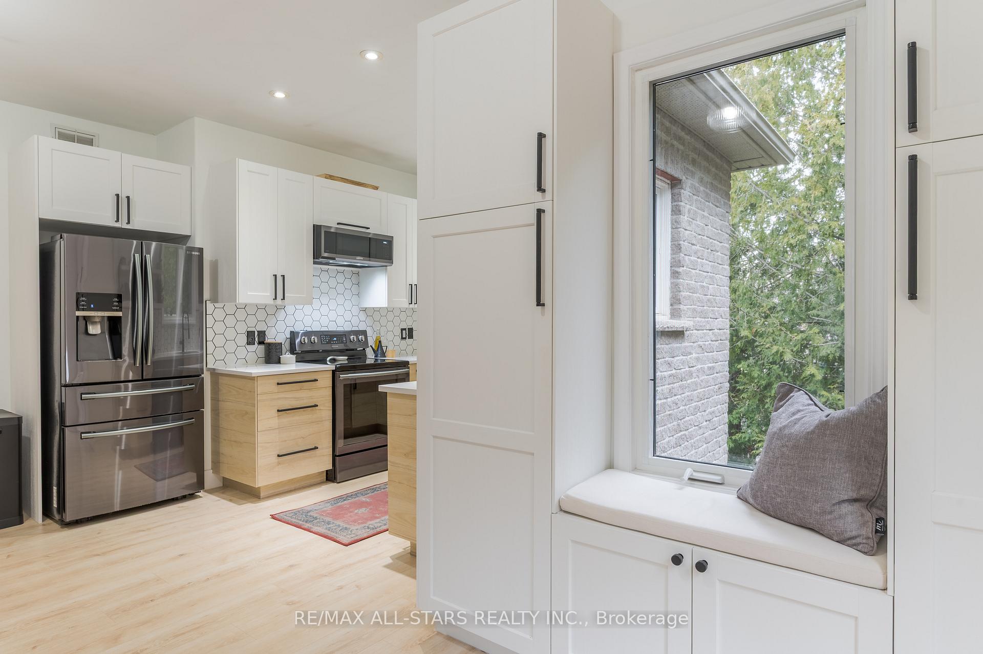 Photo 15 of 47 Meadowland Drive, Hamilton Township, Baltimore — HOMEH