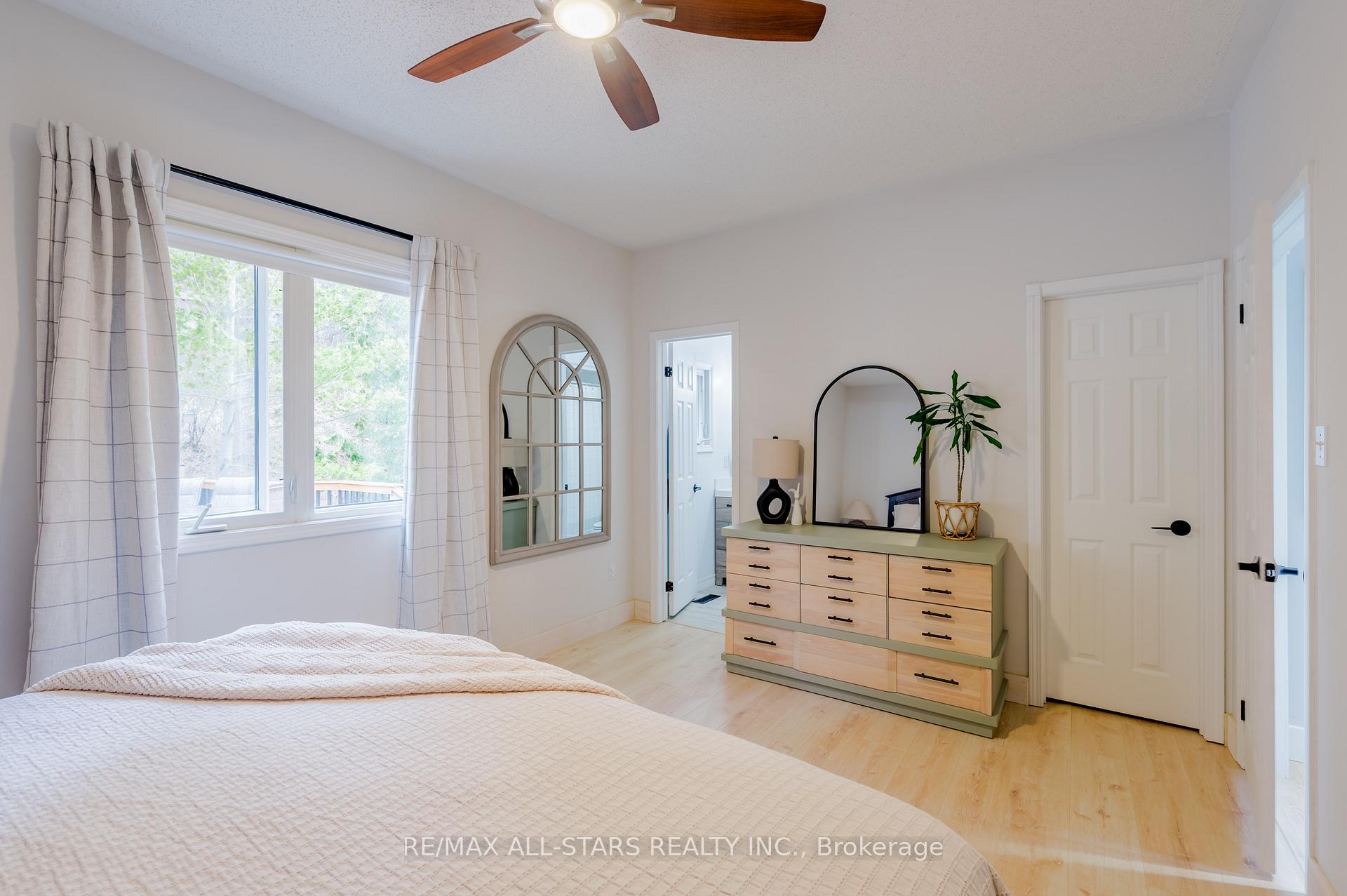 Photo 22 of 47 Meadowland Drive, Hamilton Township, Baltimore — HOMEH