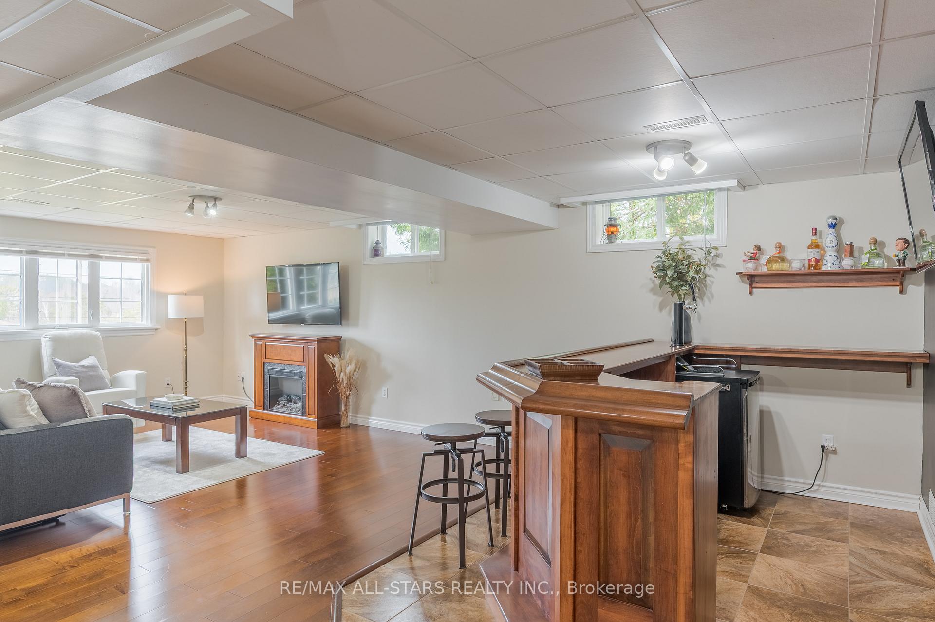 Photo 27 of 47 Meadowland Drive, Hamilton Township, Baltimore — HOMEH