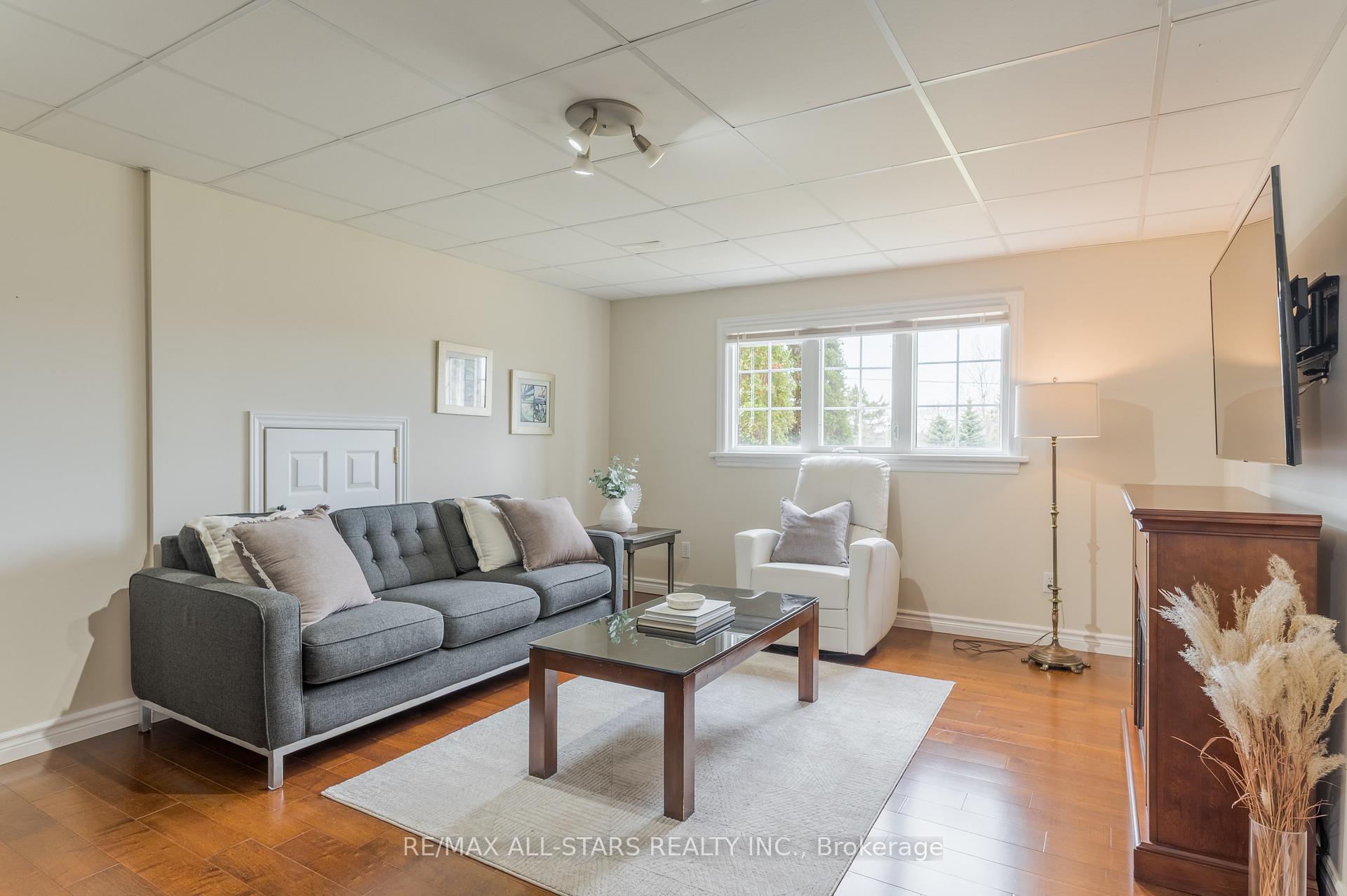 Photo 30 of 47 Meadowland Drive, Hamilton Township, Baltimore — HOMEH