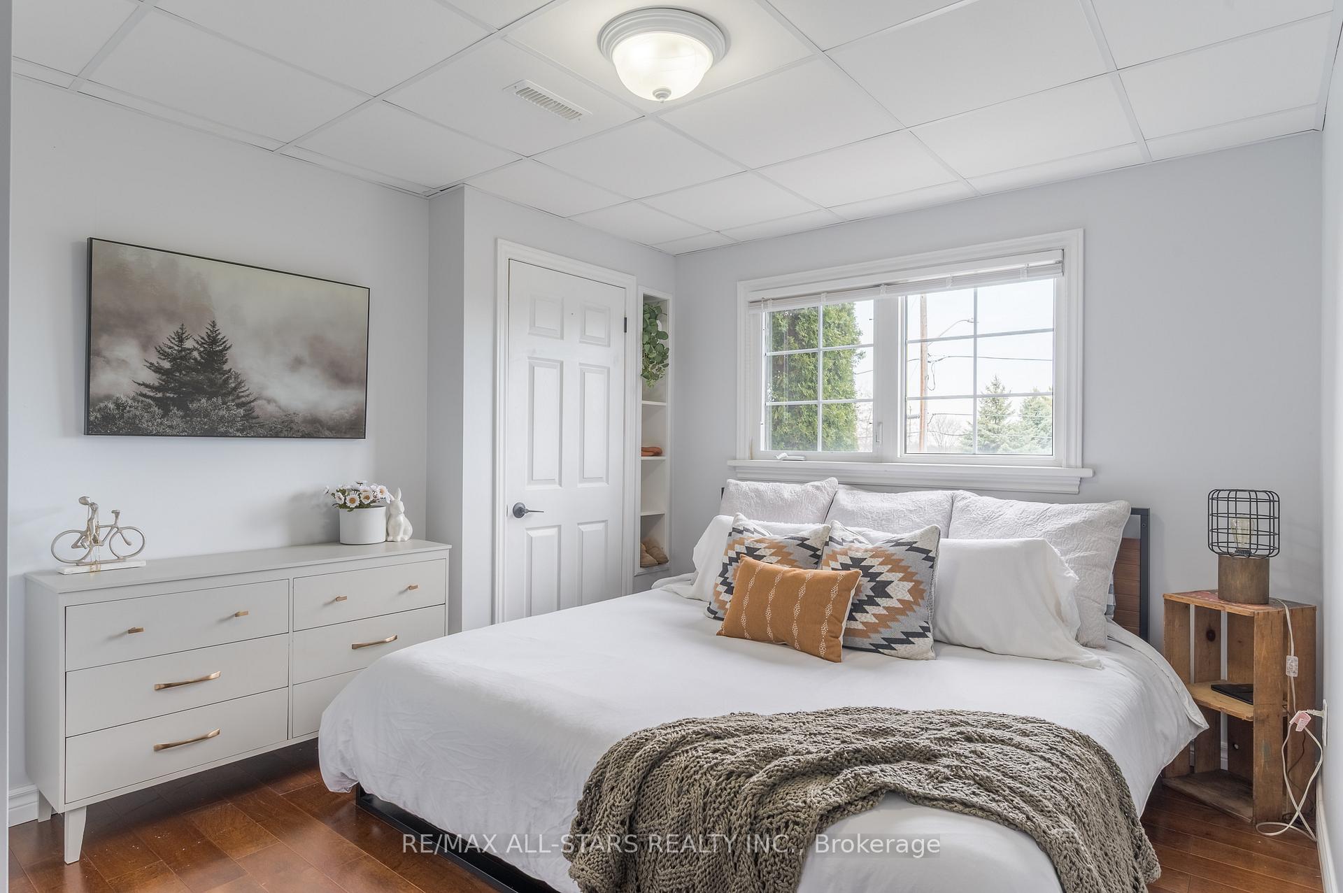 Photo 33 of 47 Meadowland Drive, Hamilton Township, Baltimore — HOMEH
