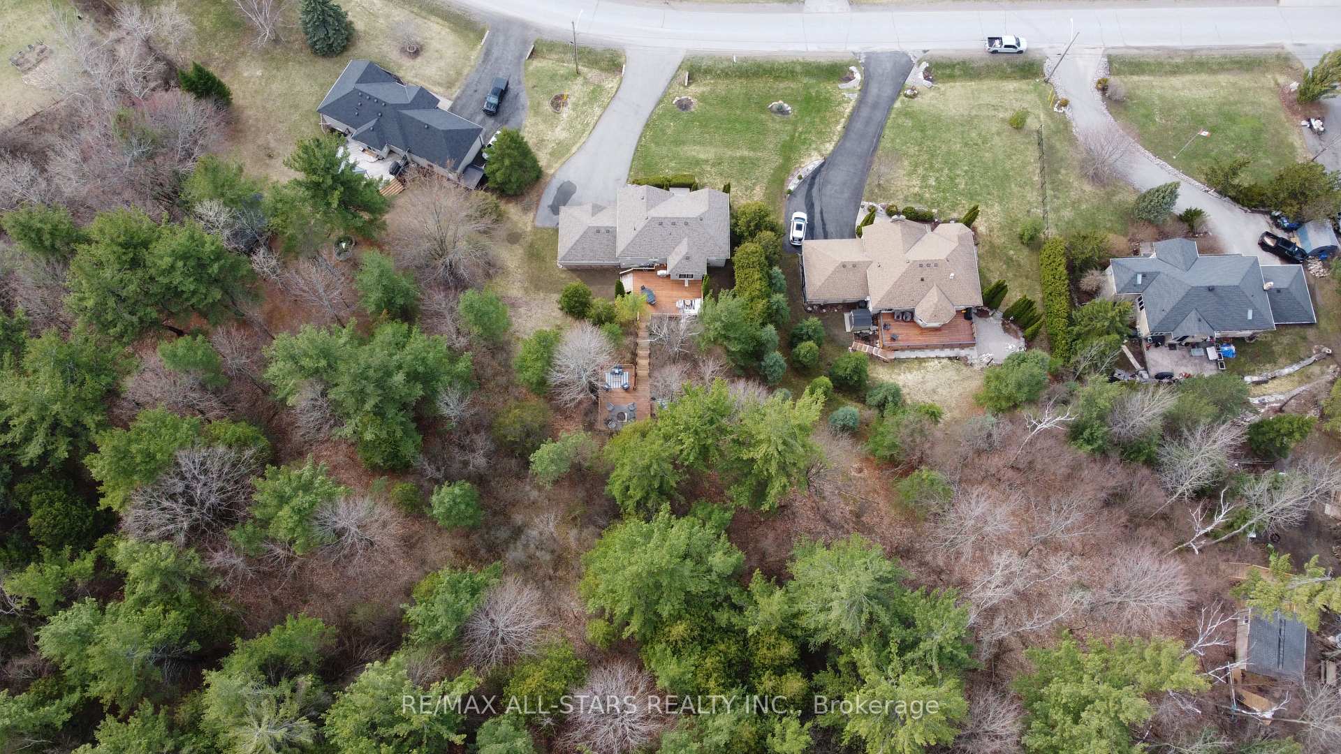 Photo 48 of 47 Meadowland Drive, Hamilton Township, Baltimore — HOMEH