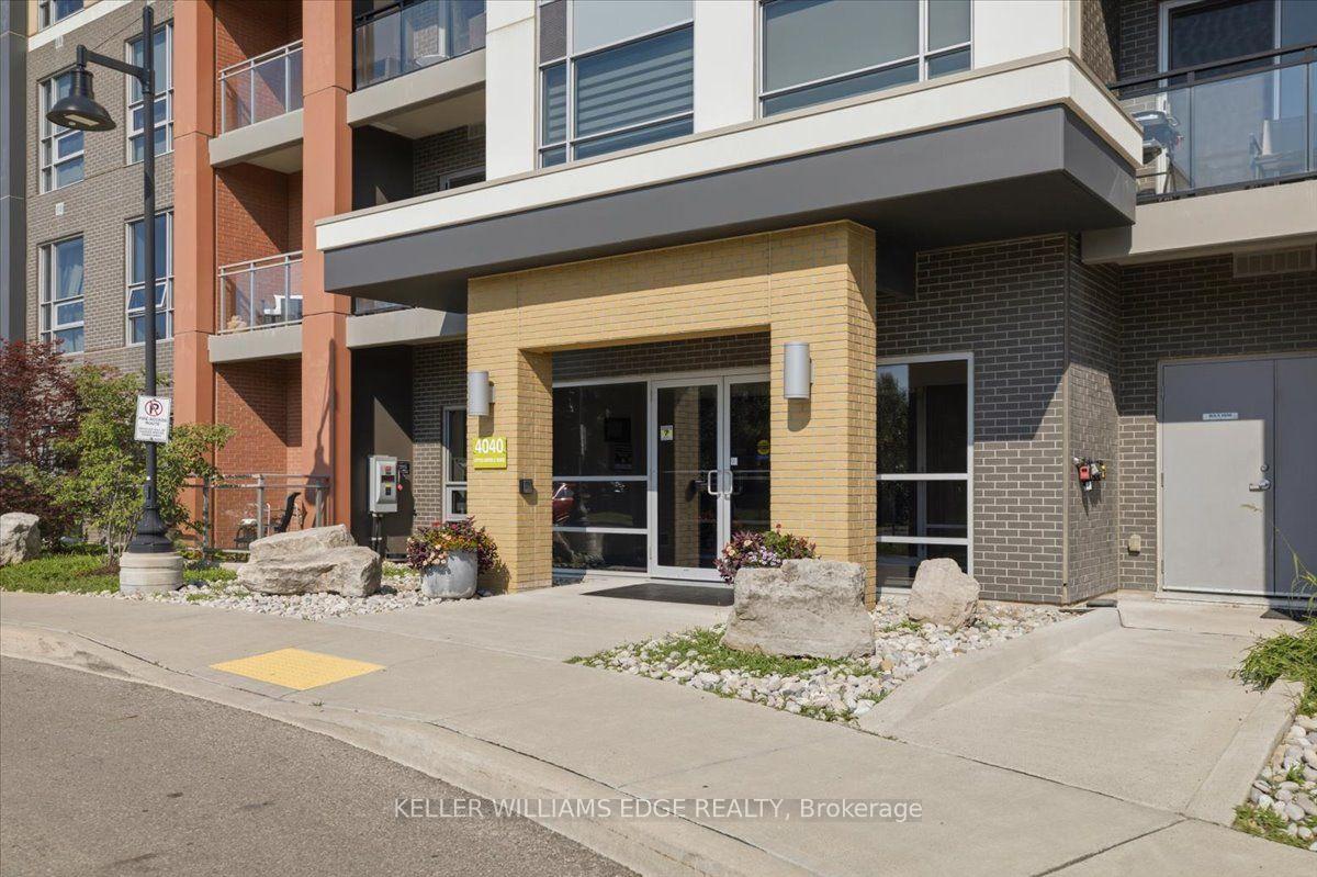 Photo 3 of Unit 420, 4040 Upper Middle Road, Burlington, Tansley — HOMEH