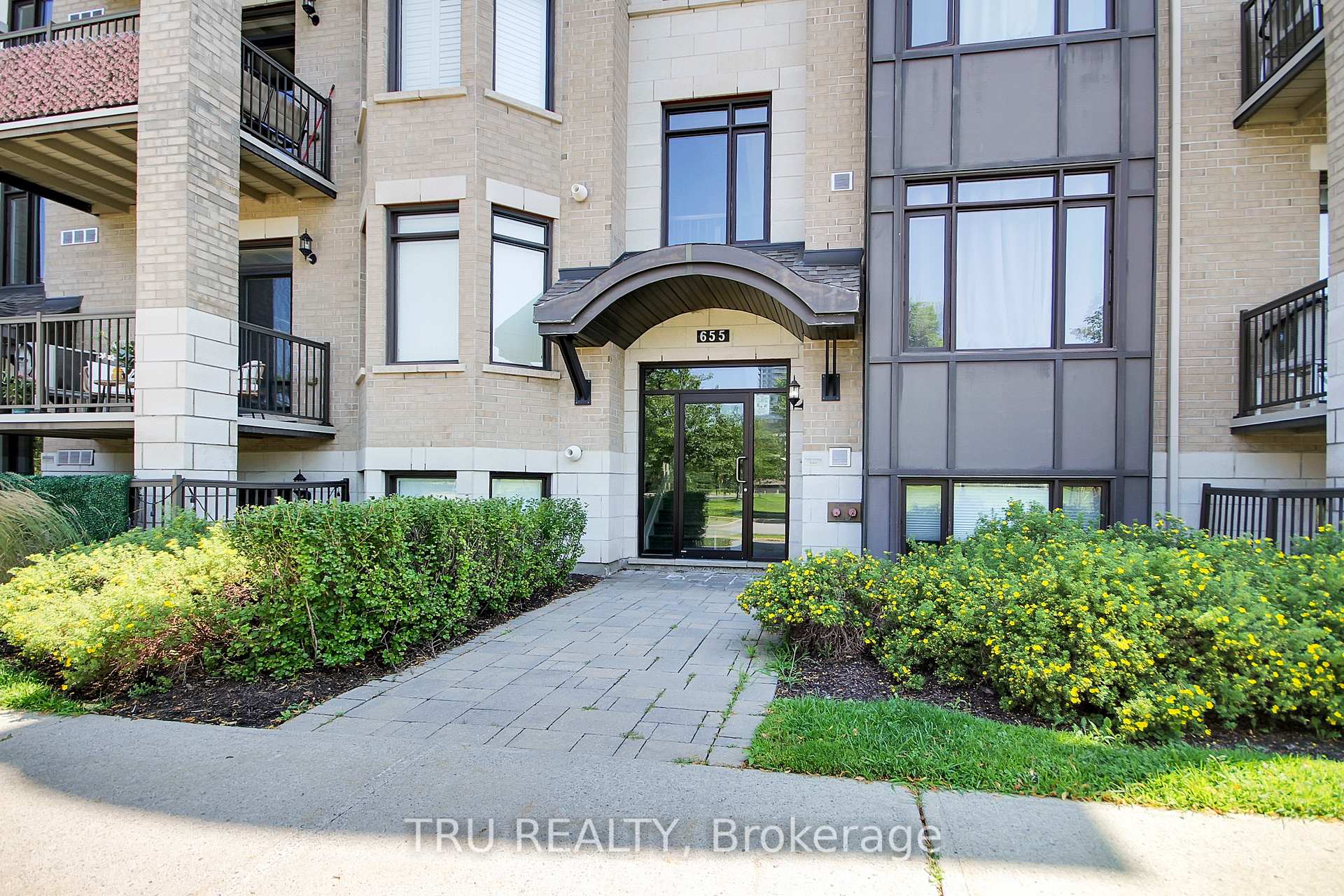 Photo 3 of Unit 404, 655 Beauparc Private, Ottawa, Cyrville — HOMEH