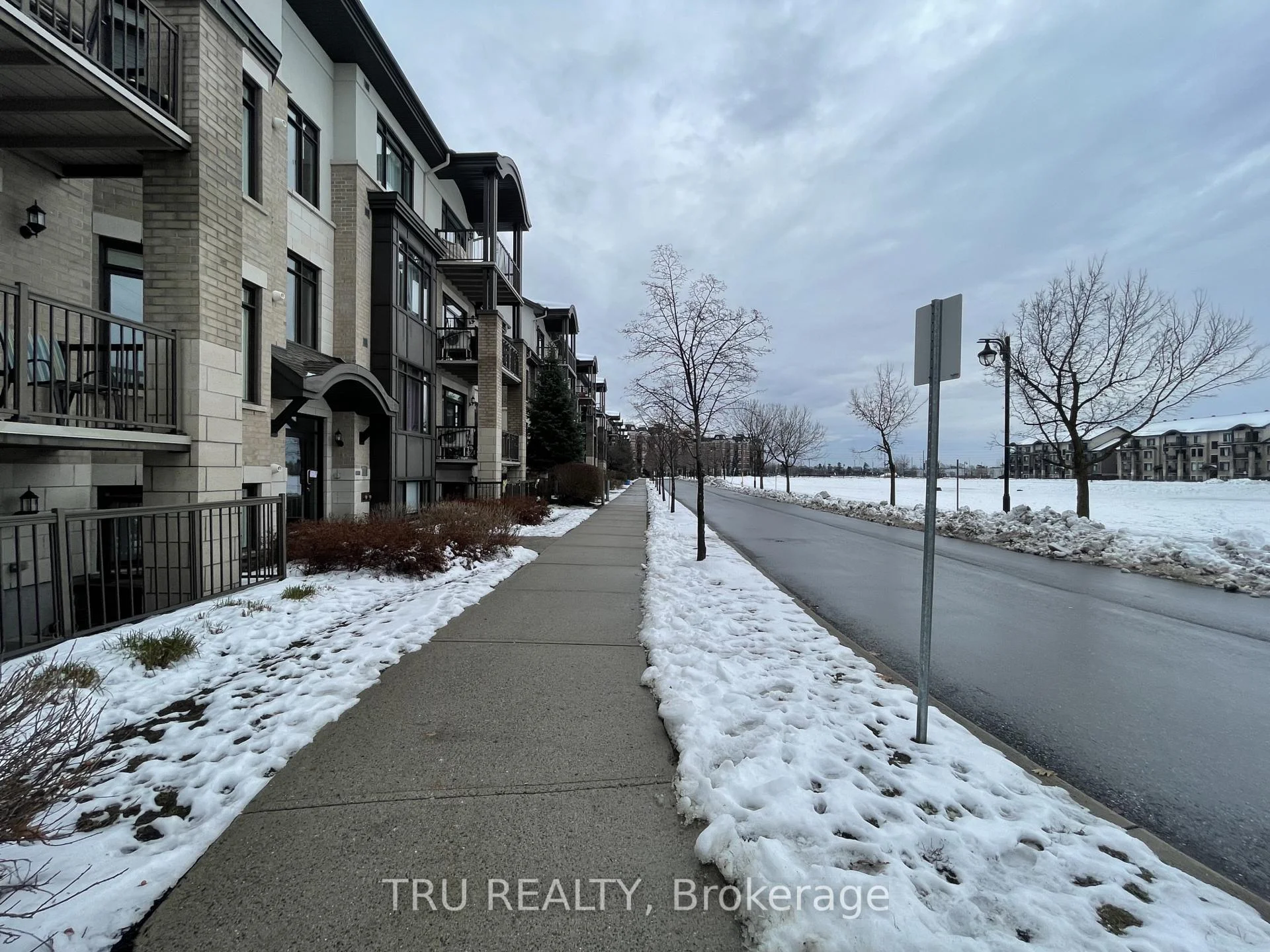 Photo 10 of Unit 404, 655 Beauparc Private, Ottawa, Cyrville — HOMEH