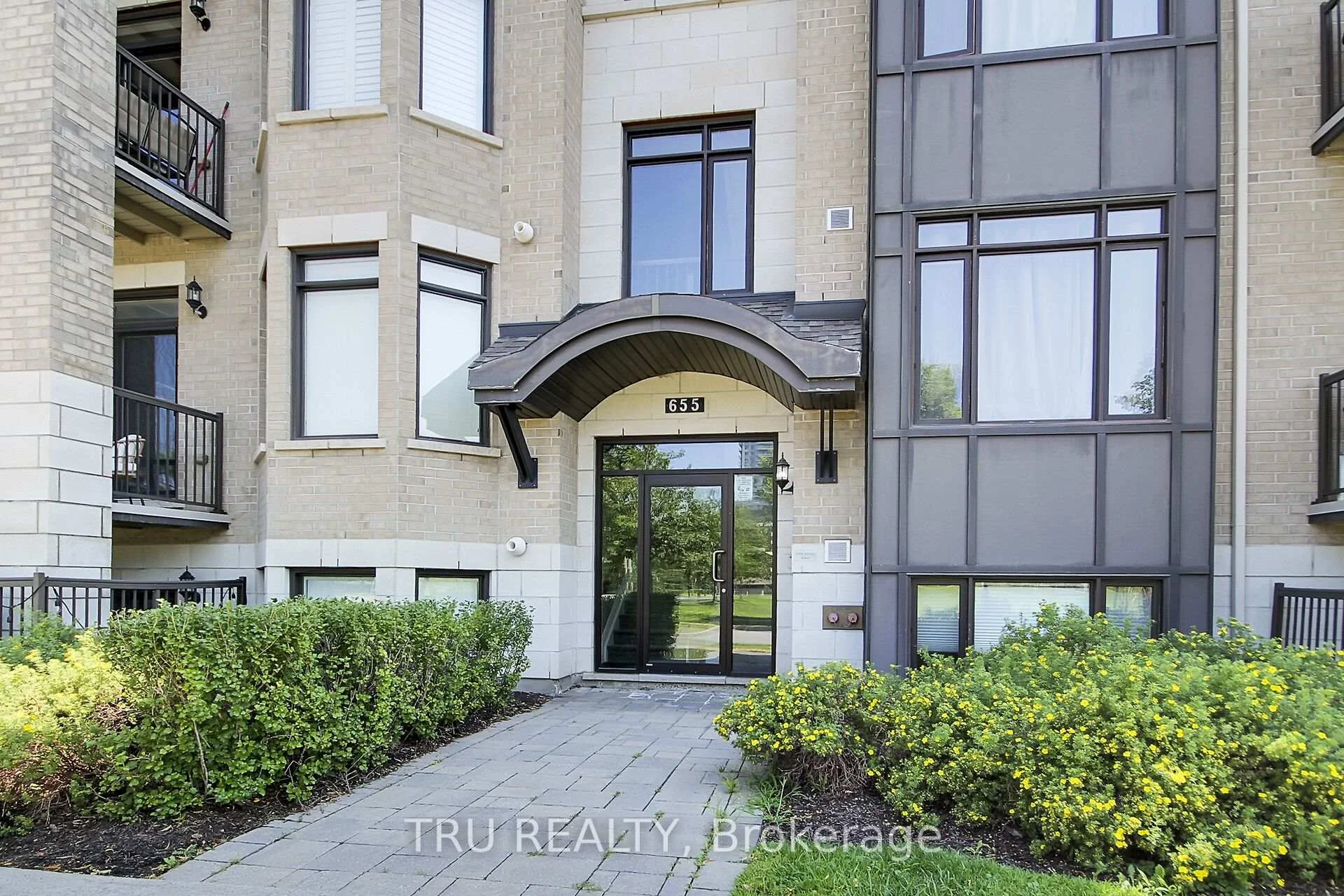 Photo 7 of Unit 404, 655 Beauparc Private, Ottawa, Cyrville — HOMEH