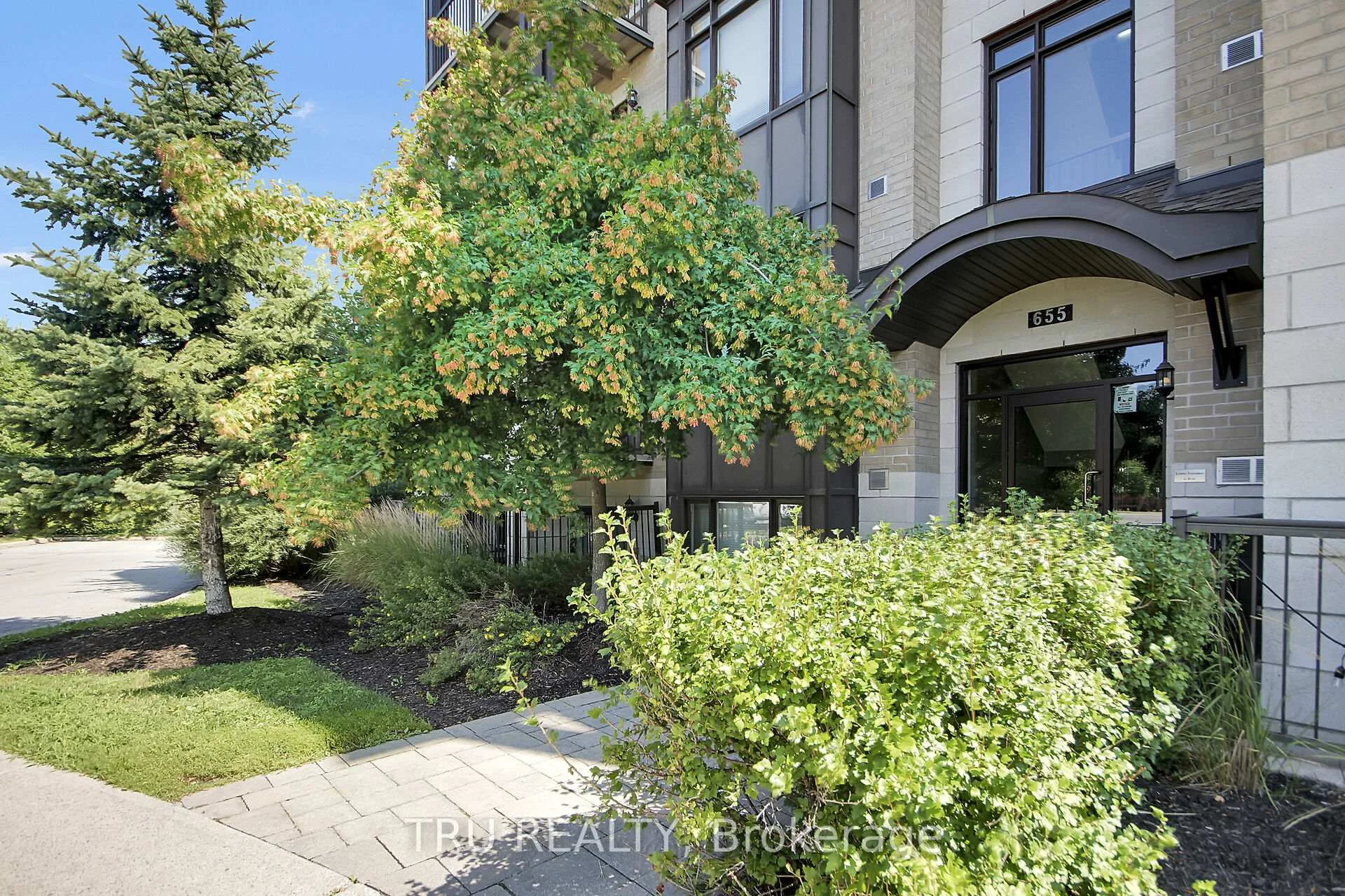 Photo 11 of Unit 404, 655 Beauparc Private, Ottawa, Cyrville — HOMEH