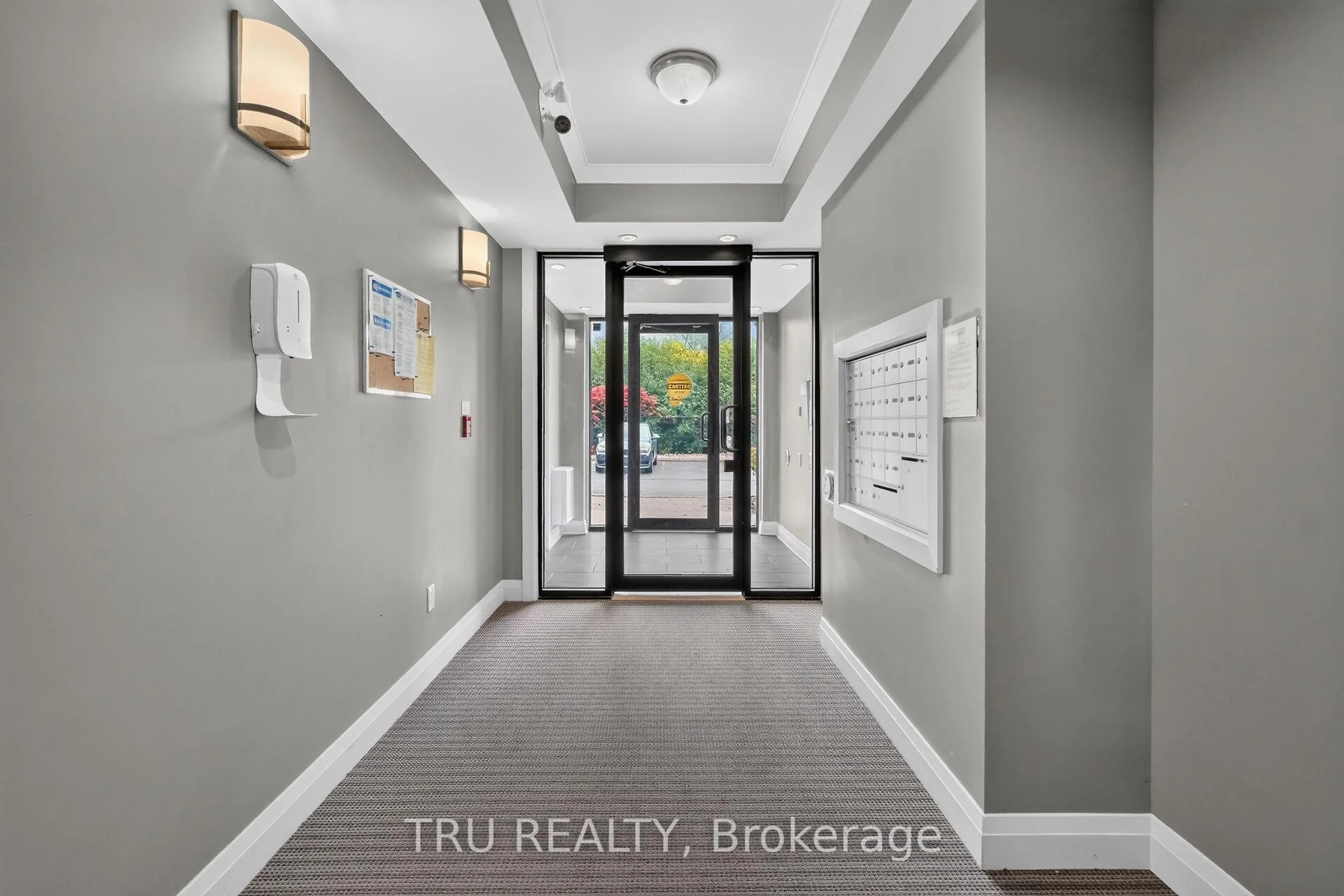 Photo 13 of Unit 404, 655 Beauparc Private, Ottawa, Cyrville — HOMEH