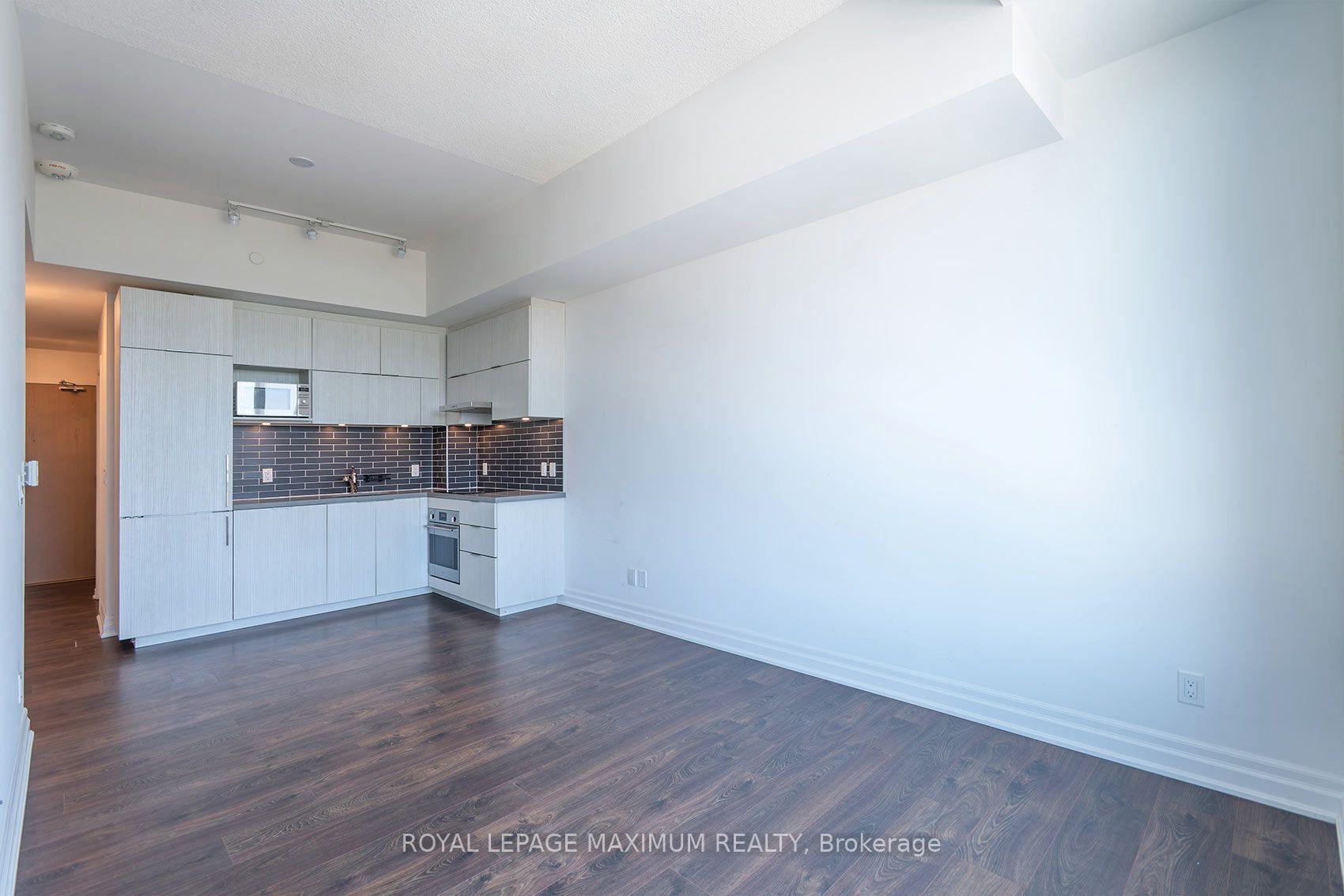Photo 8 of Unit B1216, 8 Rouge Valley Dr W, Markham, Unionville — HOMEH