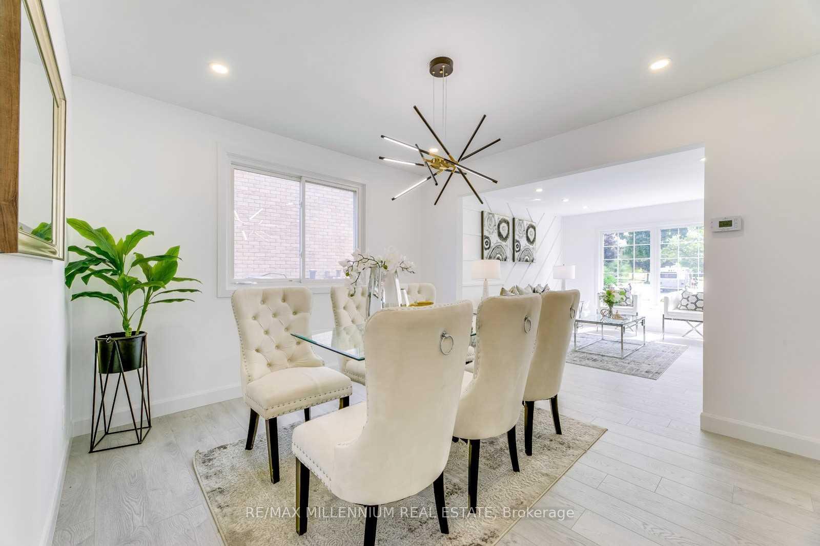 Photo 4 of 36 Bing Crescent, Hamilton, Stoney Creek — HOMEH