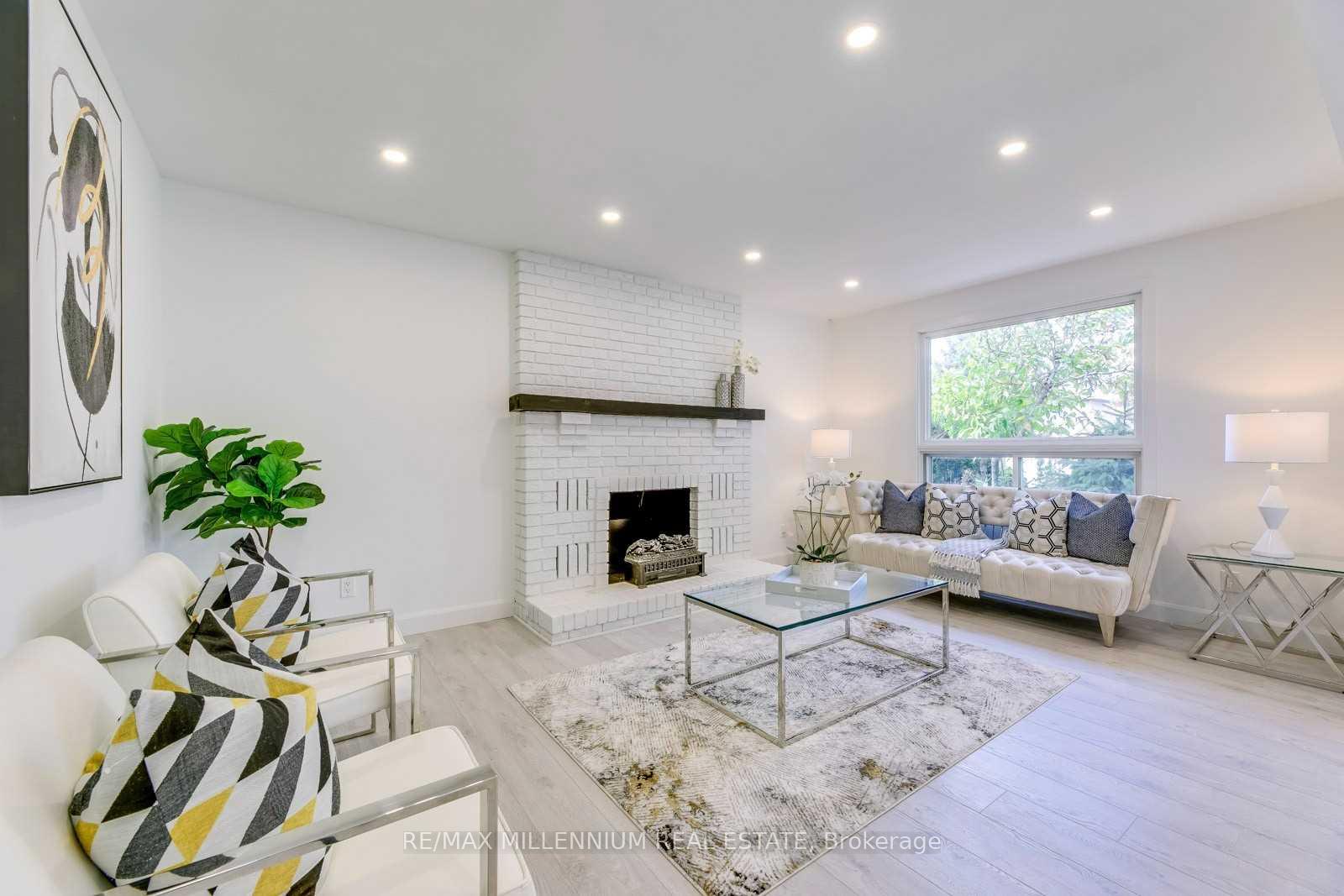 Photo 12 of 36 Bing Crescent, Hamilton, Stoney Creek — HOMEH