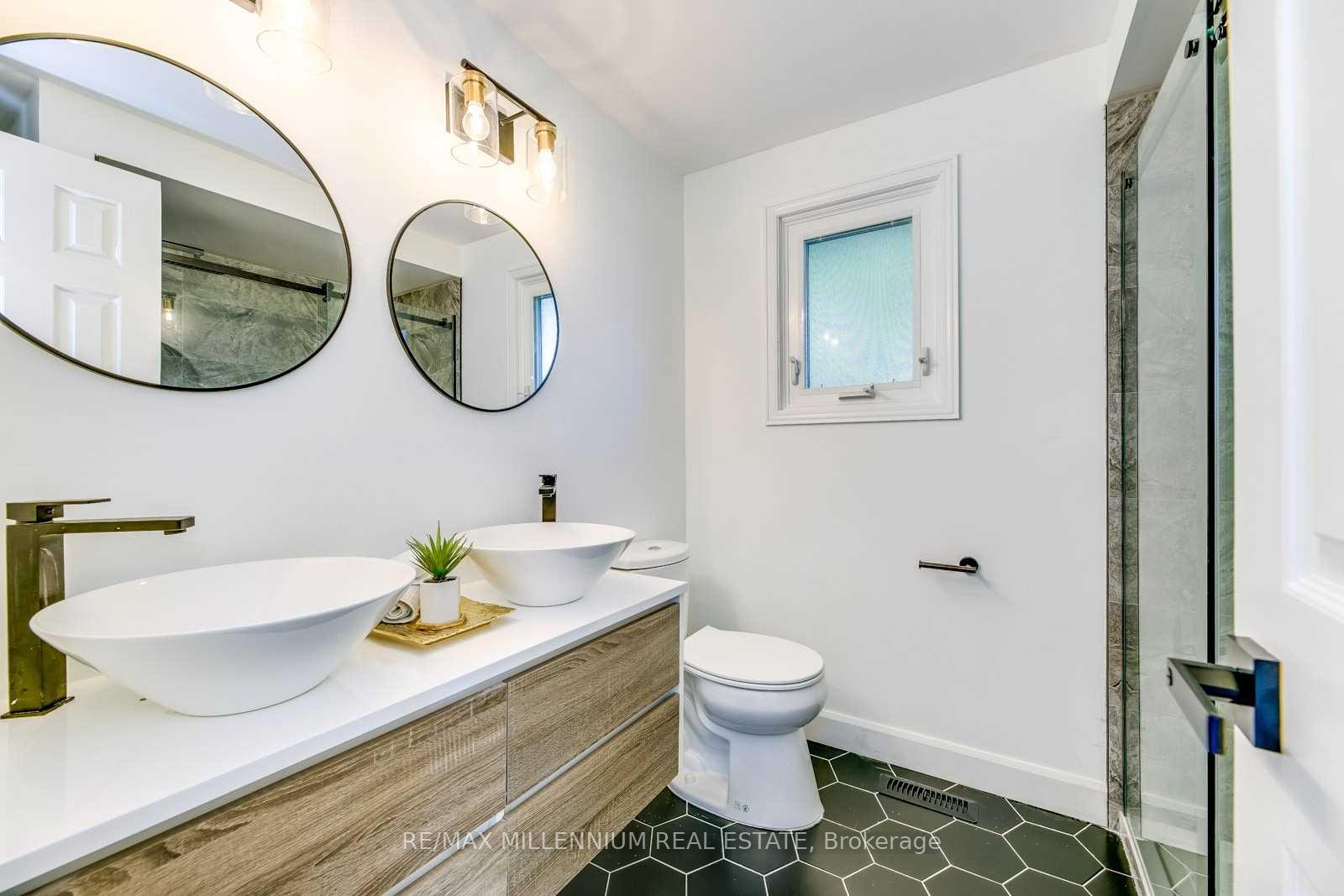 Photo 21 of 36 Bing Crescent, Hamilton, Stoney Creek — HOMEH