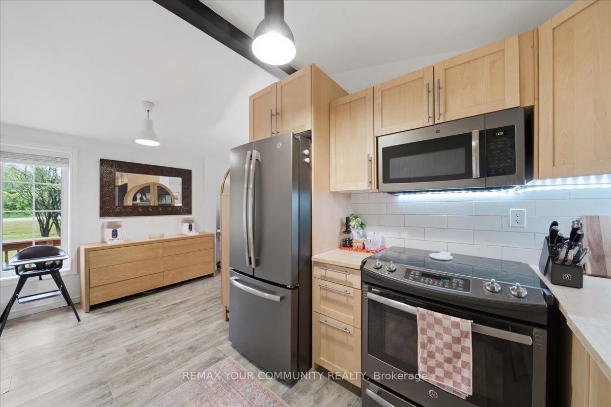 Photo 12 of 25246 Commodore Road, Brock, Rural Brock — HOMEH