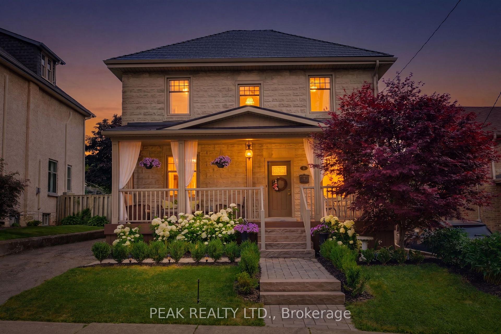Photo 2 of 41 Banfield Street, Brant, Paris — HOMEH