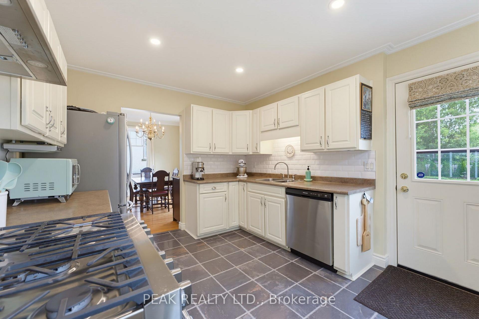Photo 16 of 41 Banfield Street, Brant, Paris — HOMEH