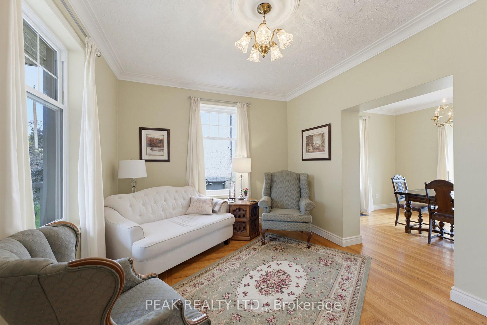 Photo 22 of 41 Banfield Street, Brant, Paris — HOMEH
