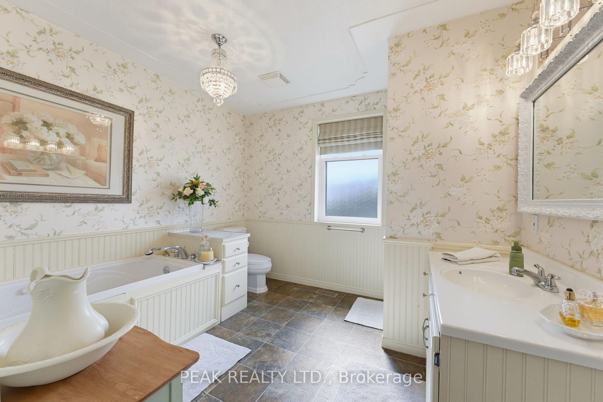 Photo 28 of 41 Banfield Street, Brant, Paris — HOMEH