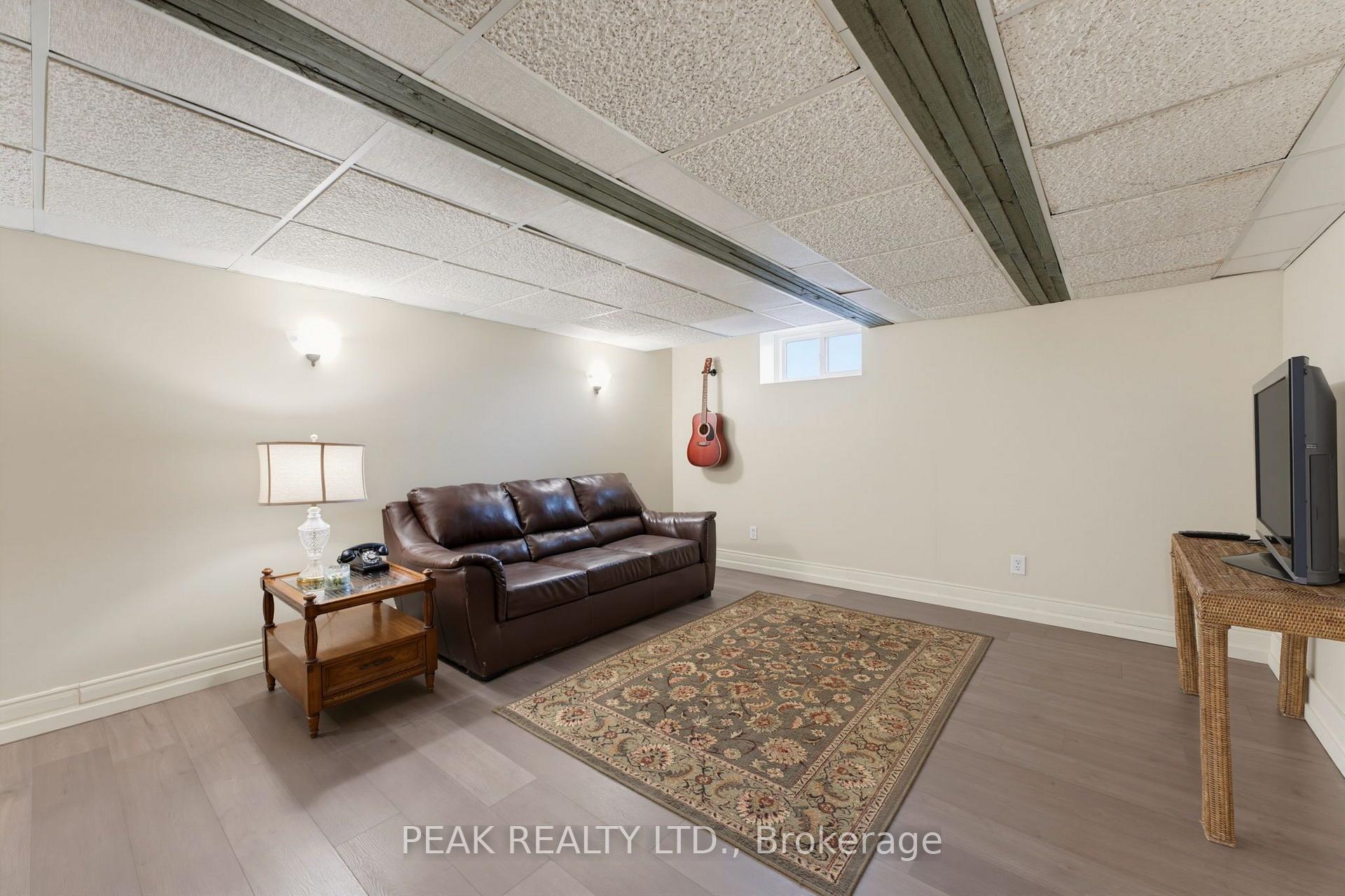 Photo 32 of 41 Banfield Street, Brant, Paris — HOMEH