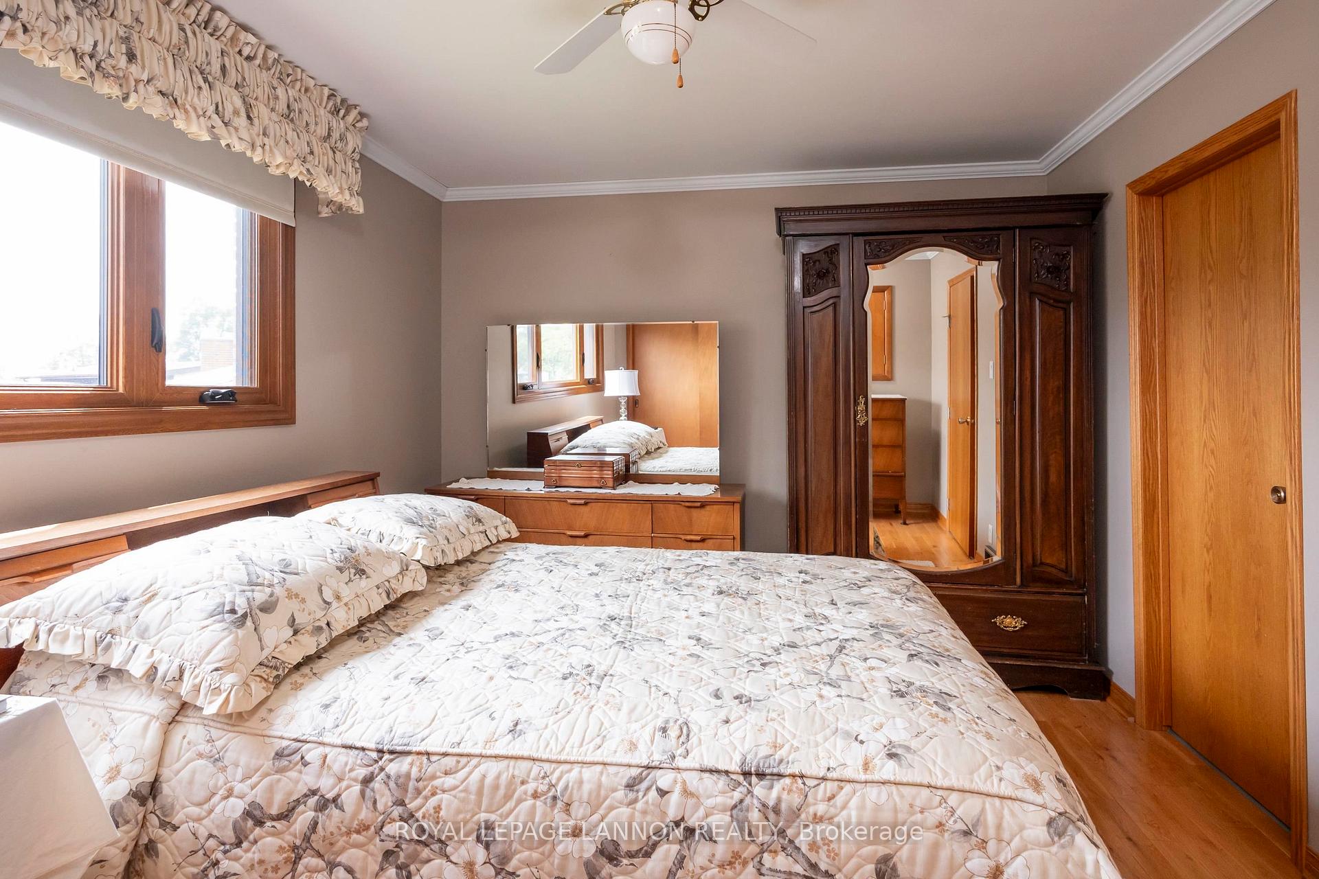 Photo 13 of 236 Poplar Ave, Thunder Bay, Forest Park — HOMEH