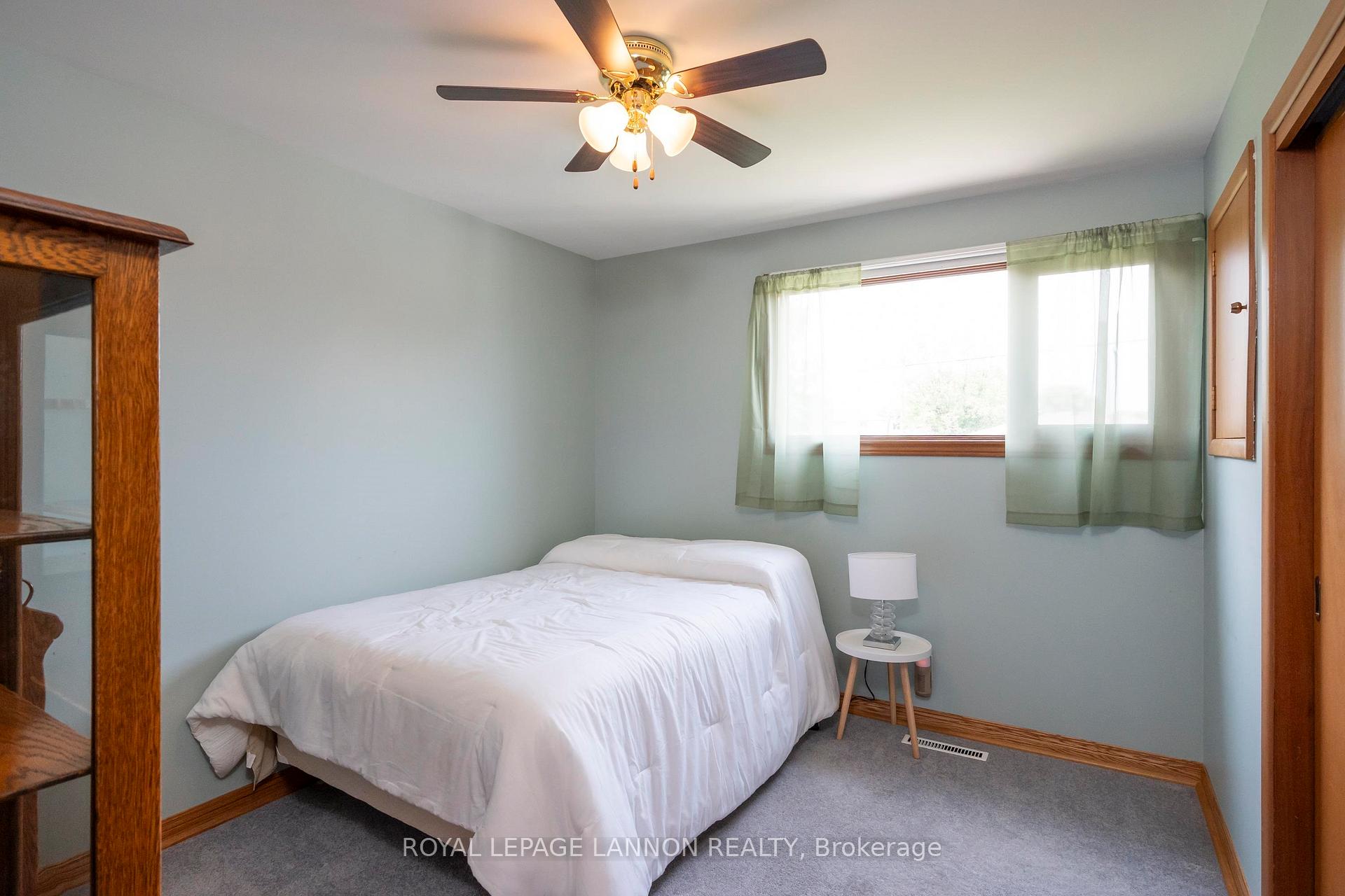 Photo 16 of 236 Poplar Ave, Thunder Bay, Forest Park — HOMEH