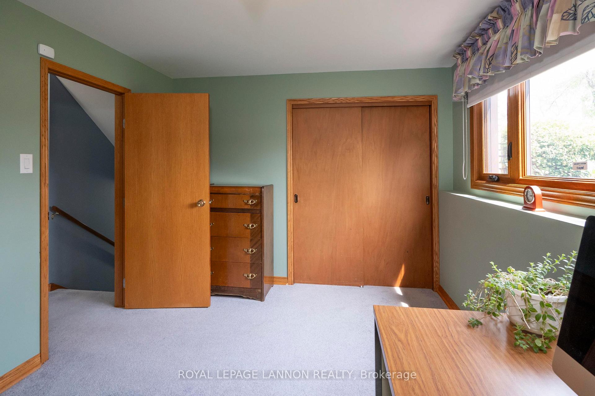 Photo 18 of 236 Poplar Ave, Thunder Bay, Forest Park — HOMEH