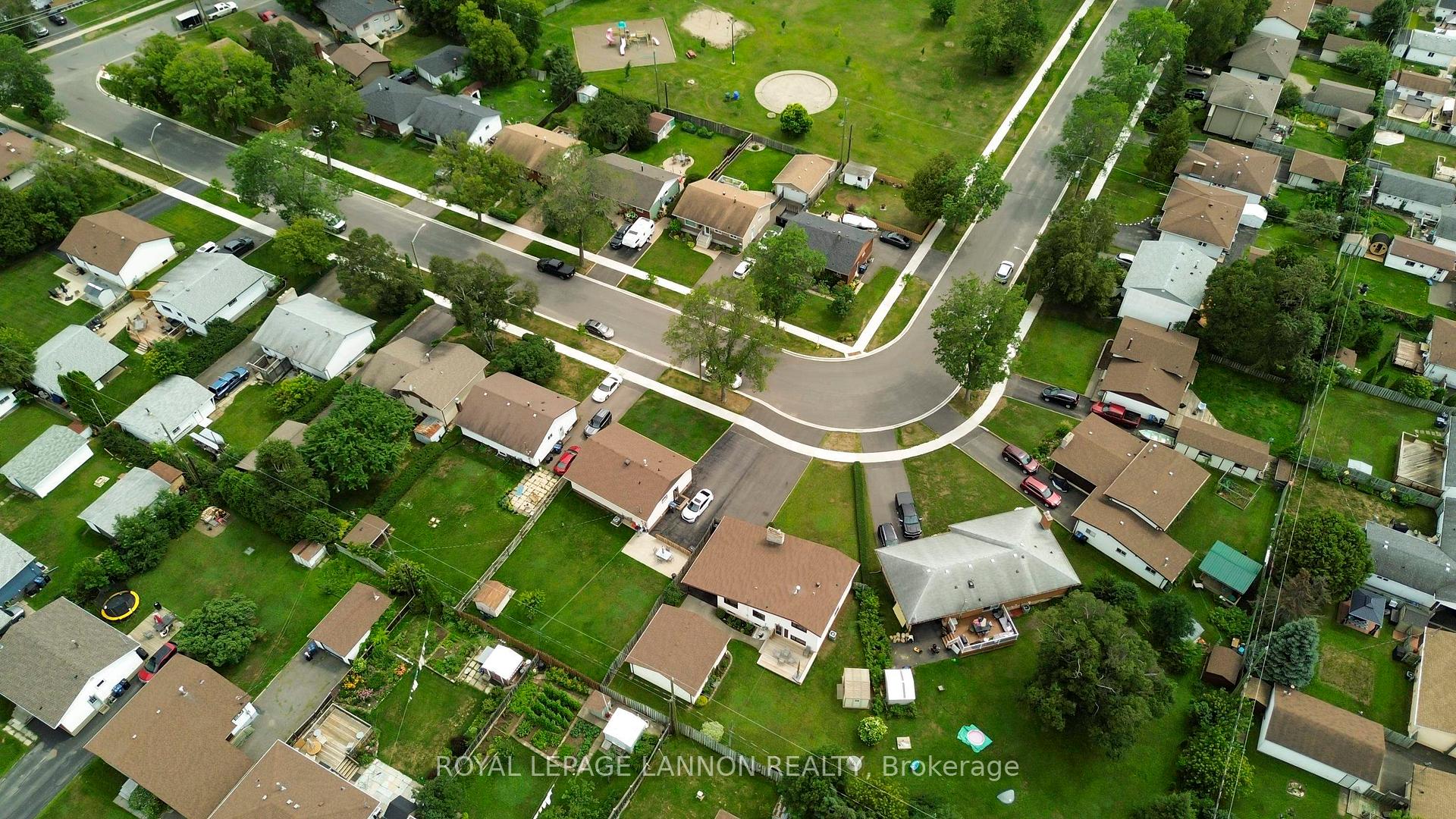 Photo 31 of 236 Poplar Ave, Thunder Bay, Forest Park — HOMEH
