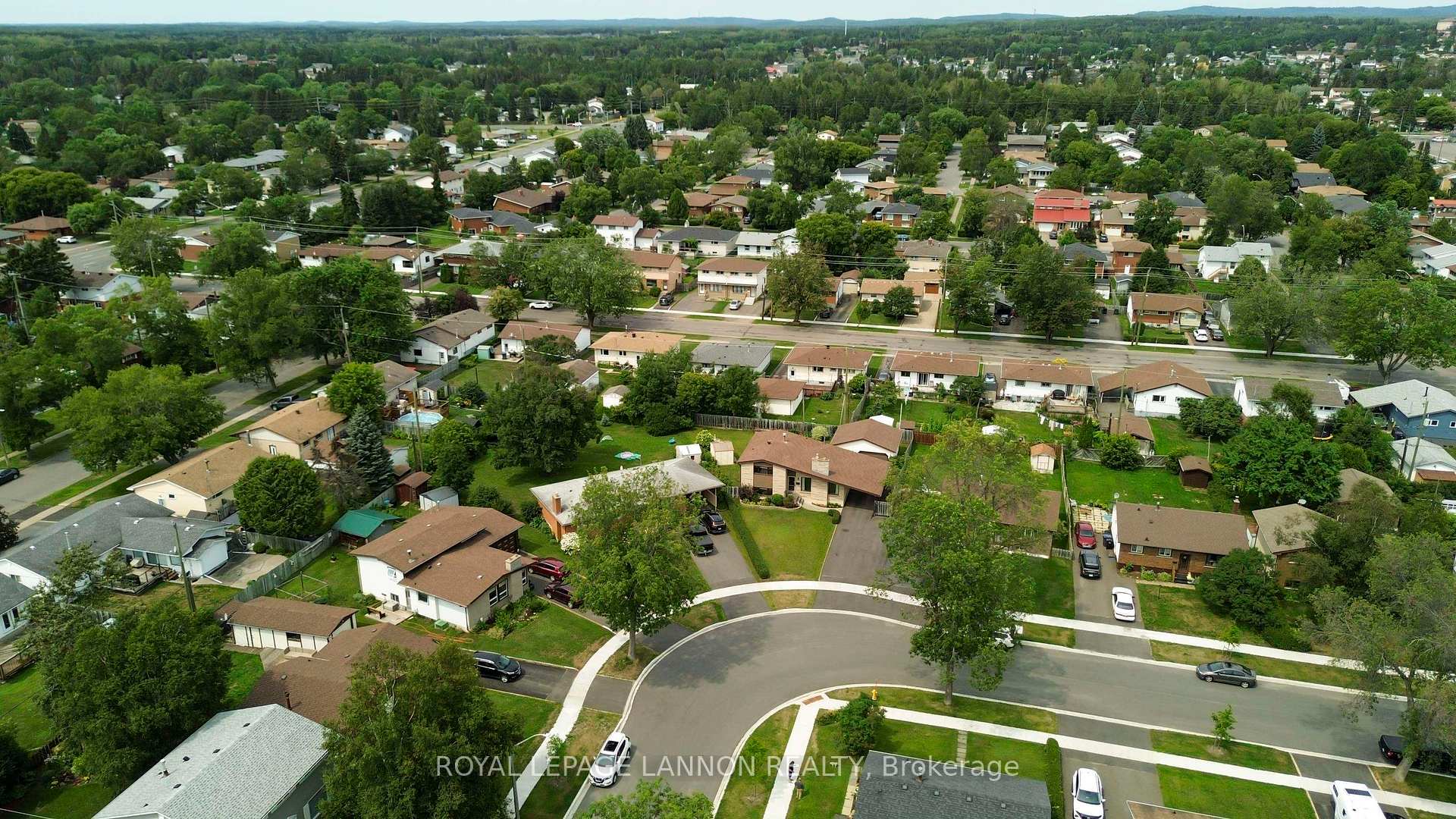 Photo 32 of 236 Poplar Ave, Thunder Bay, Forest Park — HOMEH