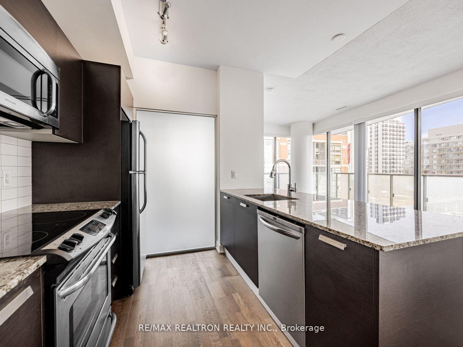 Photo 4 of Unit 1006, 1815 Yonge Street, Toronto, Mount Pleasant West — HOMEH