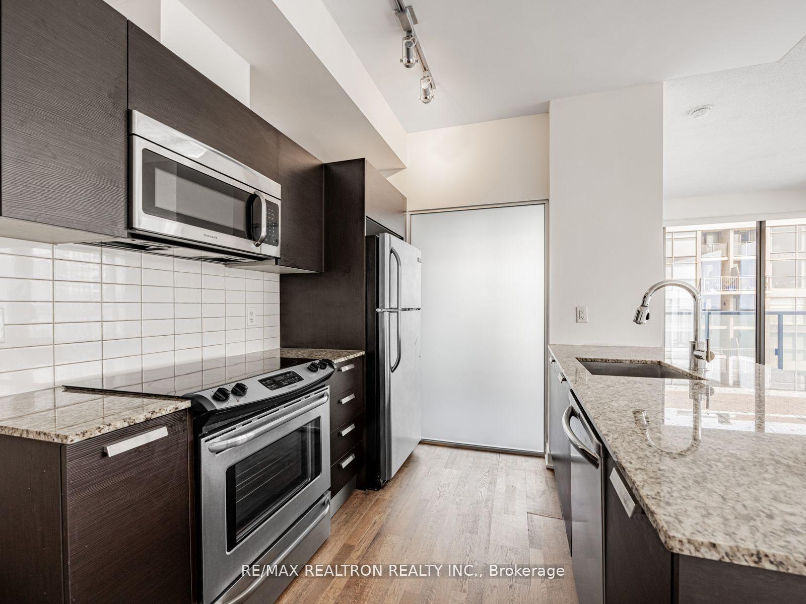 Photo 5 of Unit 1006, 1815 Yonge Street, Toronto, Mount Pleasant West — HOMEH