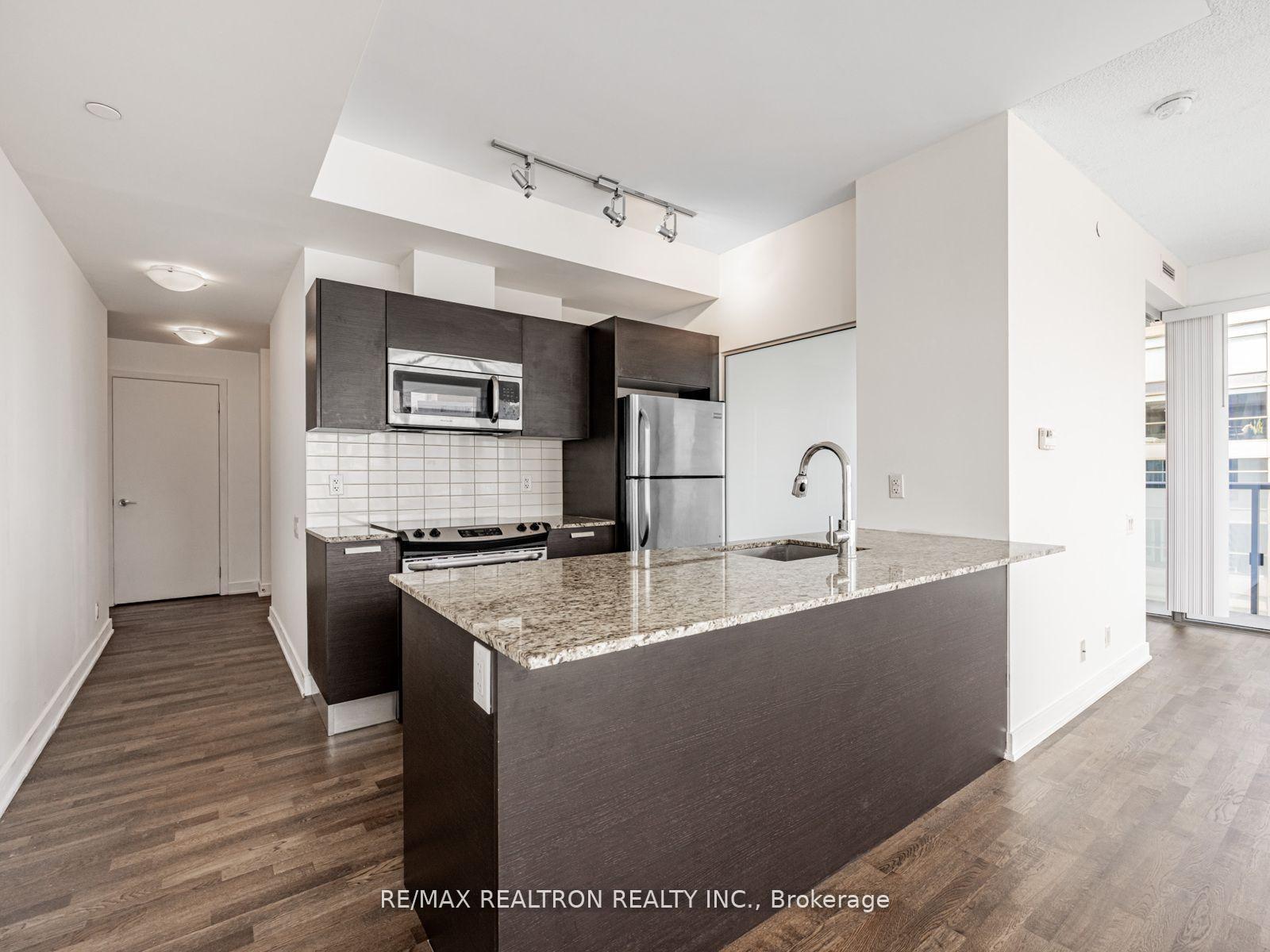 Photo 6 of Unit 1006, 1815 Yonge Street, Toronto, Mount Pleasant West — HOMEH