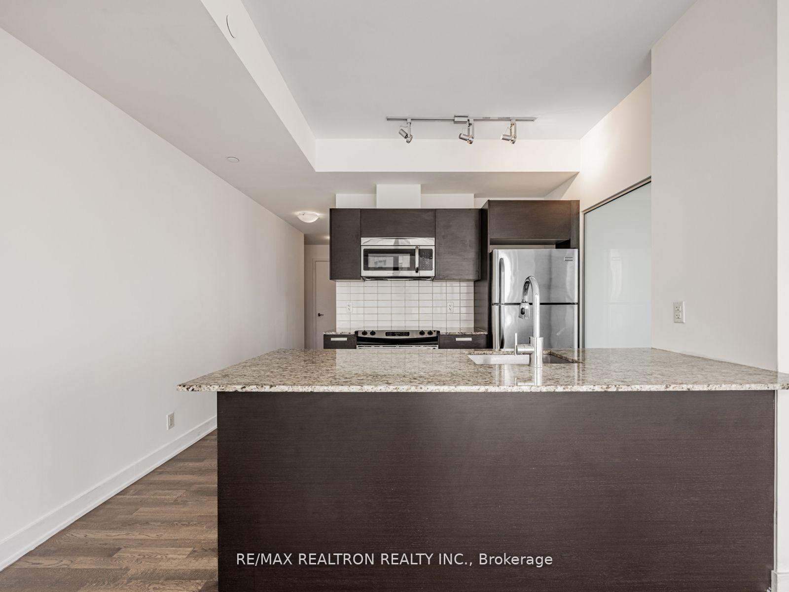Photo 7 of Unit 1006, 1815 Yonge Street, Toronto, Mount Pleasant West — HOMEH