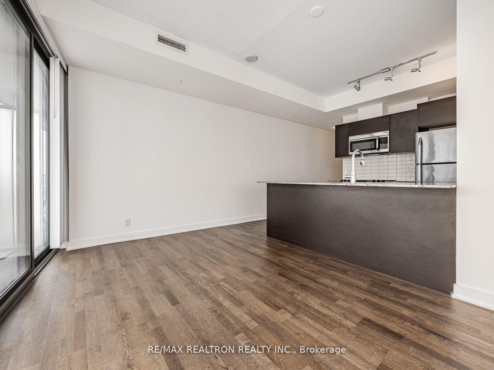 Photo 10 of Unit 1006, 1815 Yonge Street, Toronto, Mount Pleasant West — HOMEH