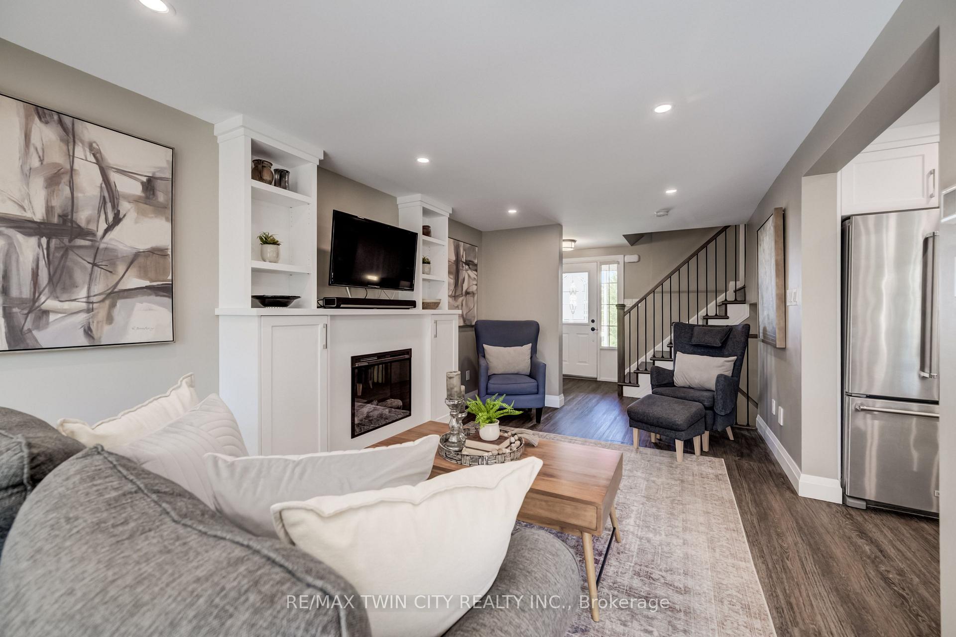 Photo 8 of 511 Chesapeake Crescent, Waterloo, Colonial Acres — HOMEH