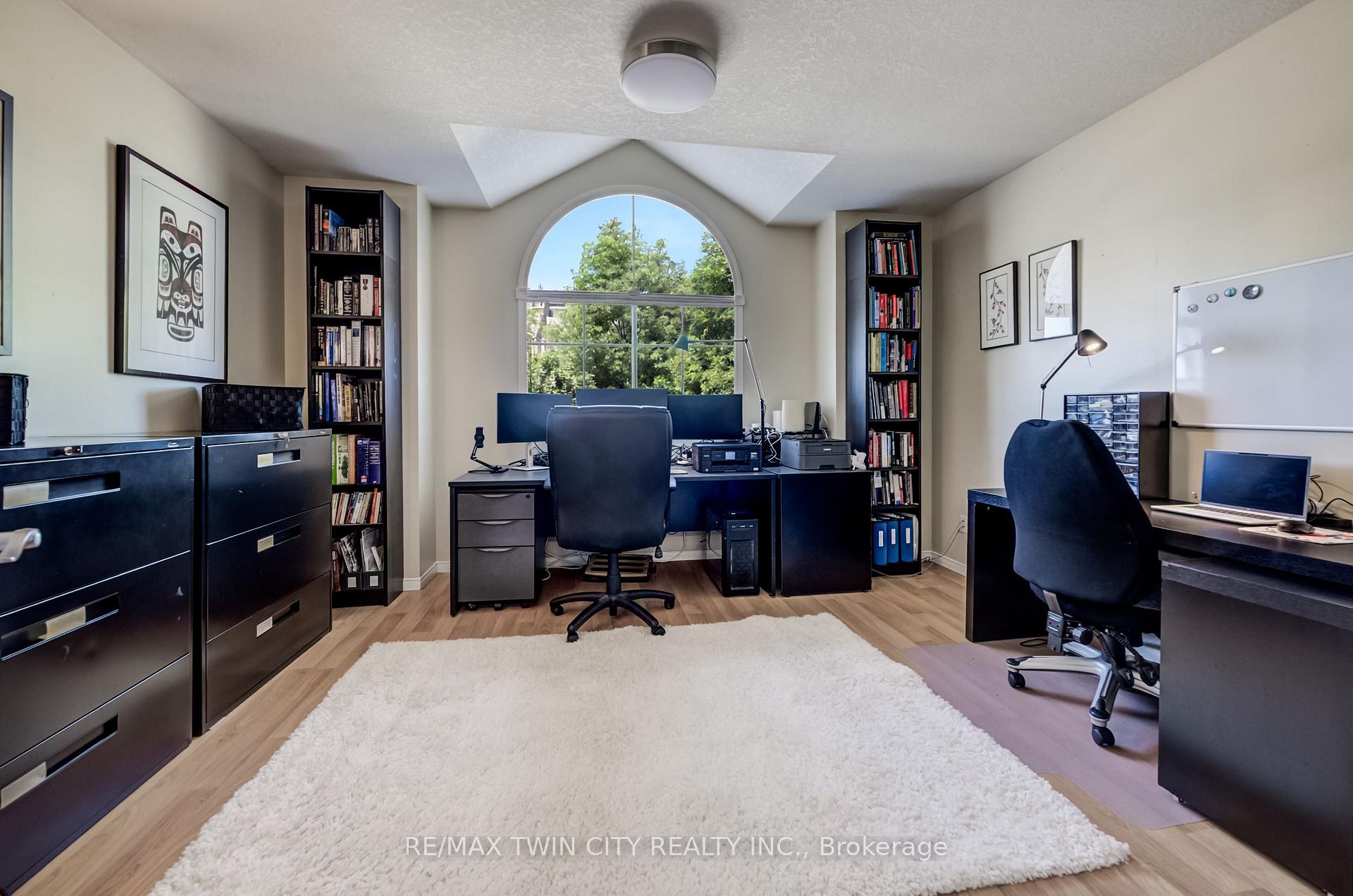 Photo 20 of 511 Chesapeake Crescent, Waterloo, Colonial Acres — HOMEH