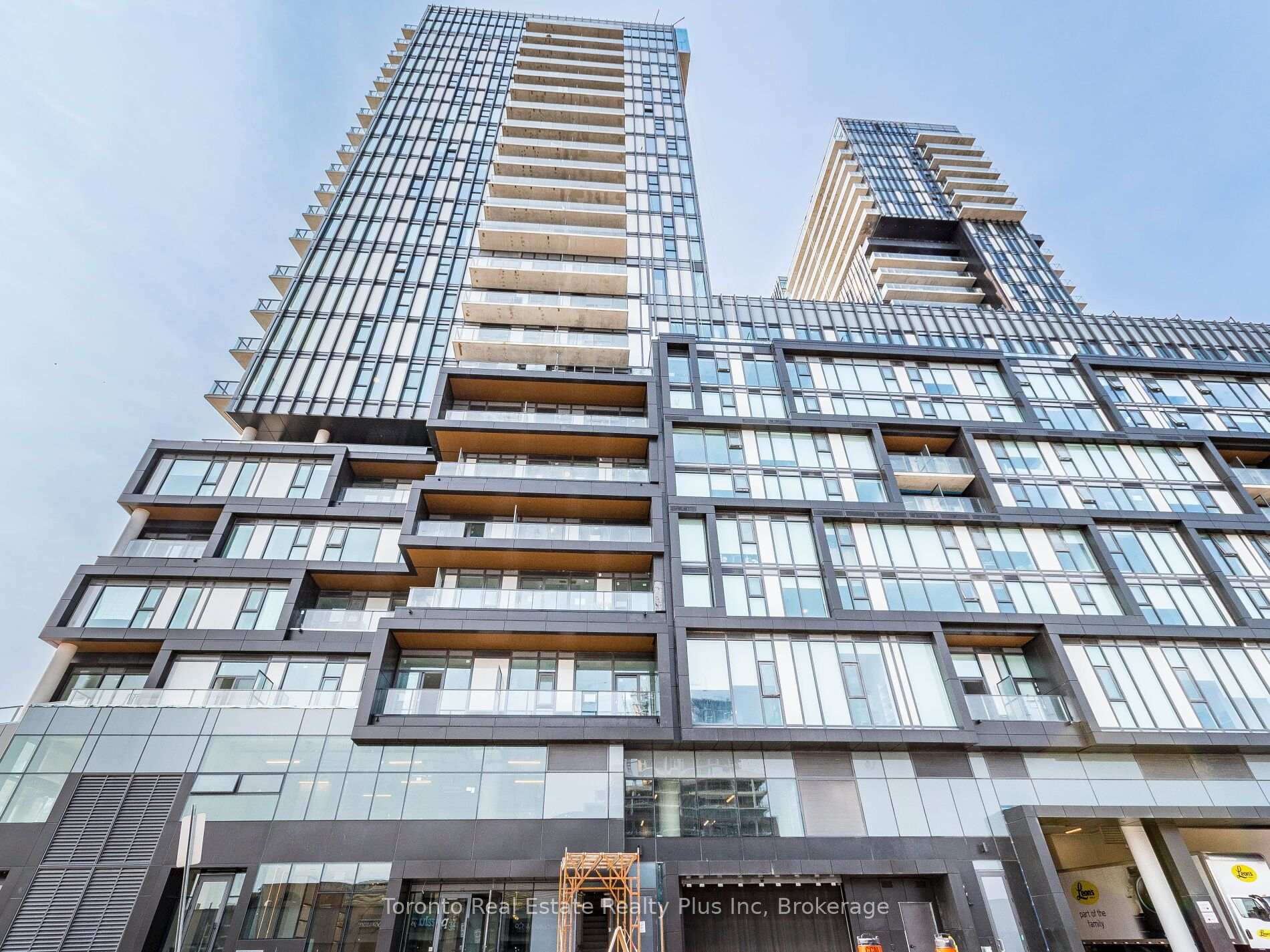 Photo 1 of Unit 2411, 10 Graphophone Grove, Toronto, Dovercourt-Wallace Emerson-Junction — HOMEH