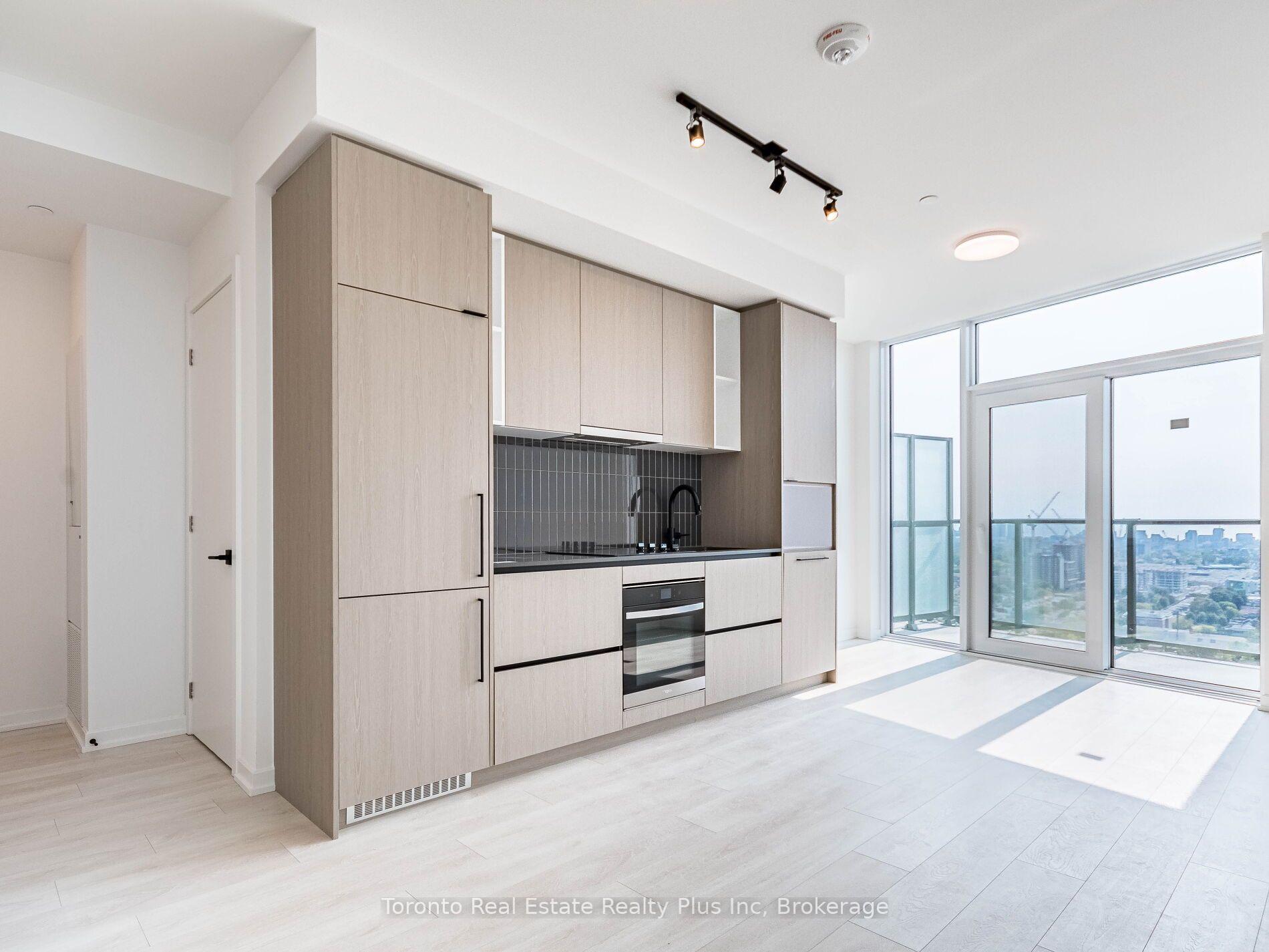 Photo 9 of Unit 2411, 10 Graphophone Grove, Toronto, Dovercourt-Wallace Emerson-Junction — HOMEH