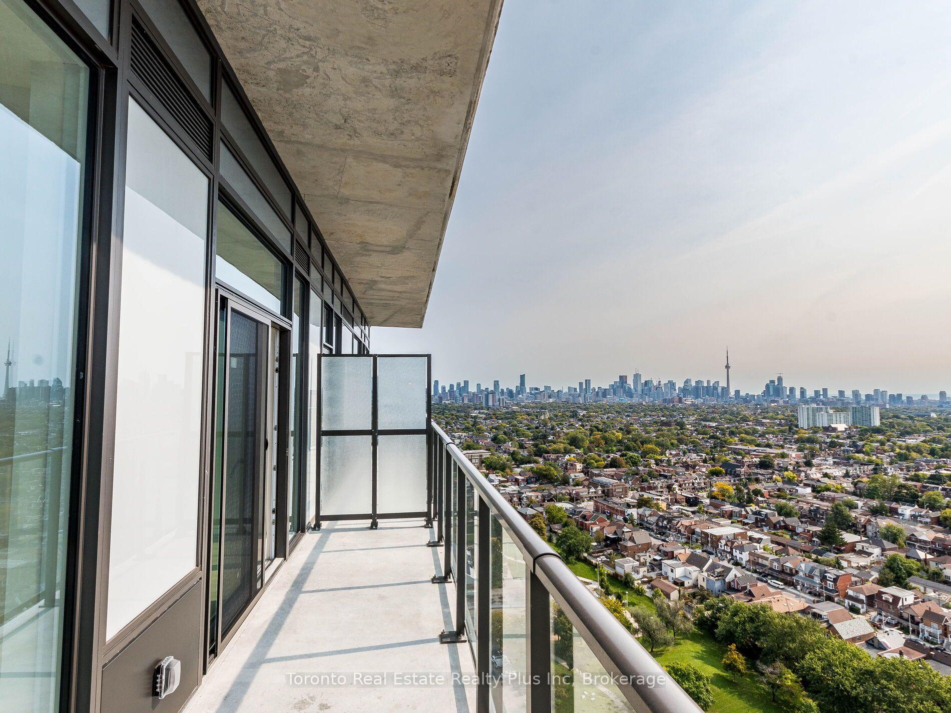 Photo 27 of Unit 2411, 10 Graphophone Grove, Toronto, Dovercourt-Wallace Emerson-Junction — HOMEH
