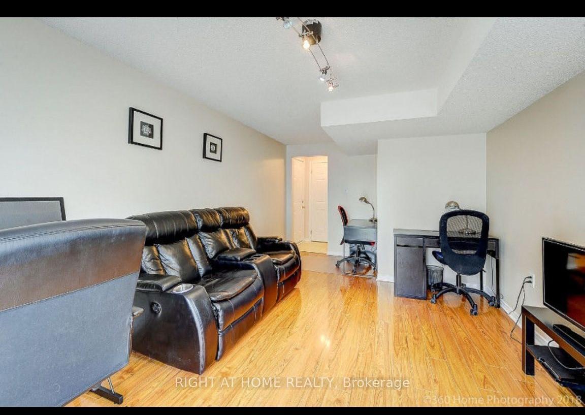 Photo 3 of Unit 44, 7155 Magistrate Terrace, Mississauga, Meadowvale Village — HOMEH