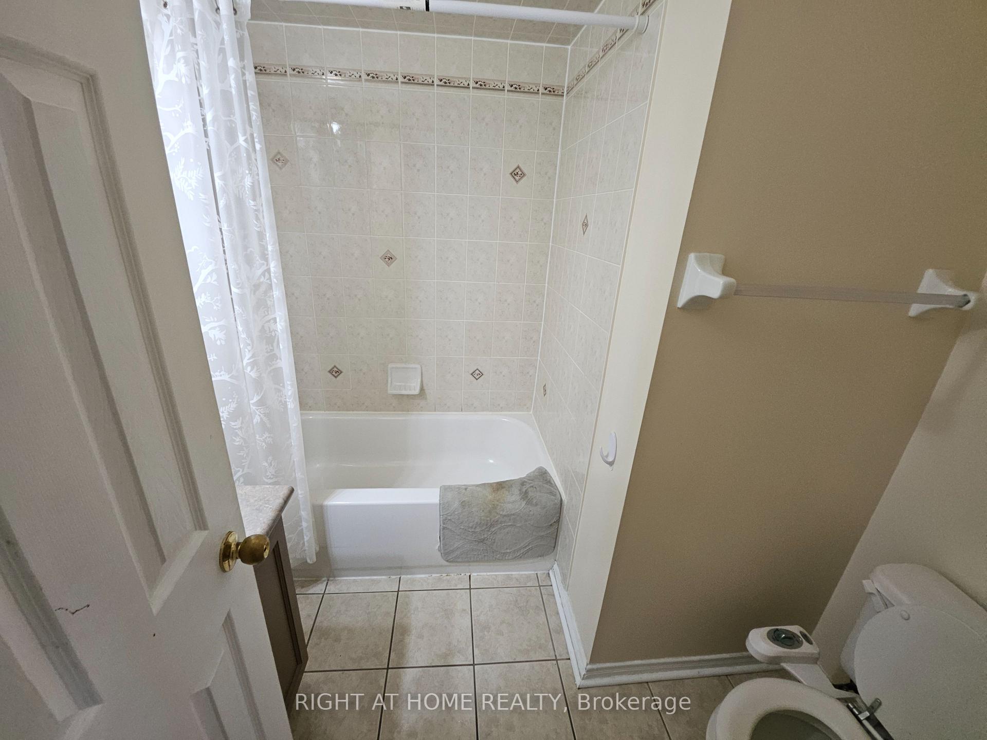 Photo 12 of Unit 44, 7155 Magistrate Terrace, Mississauga, Meadowvale Village — HOMEH
