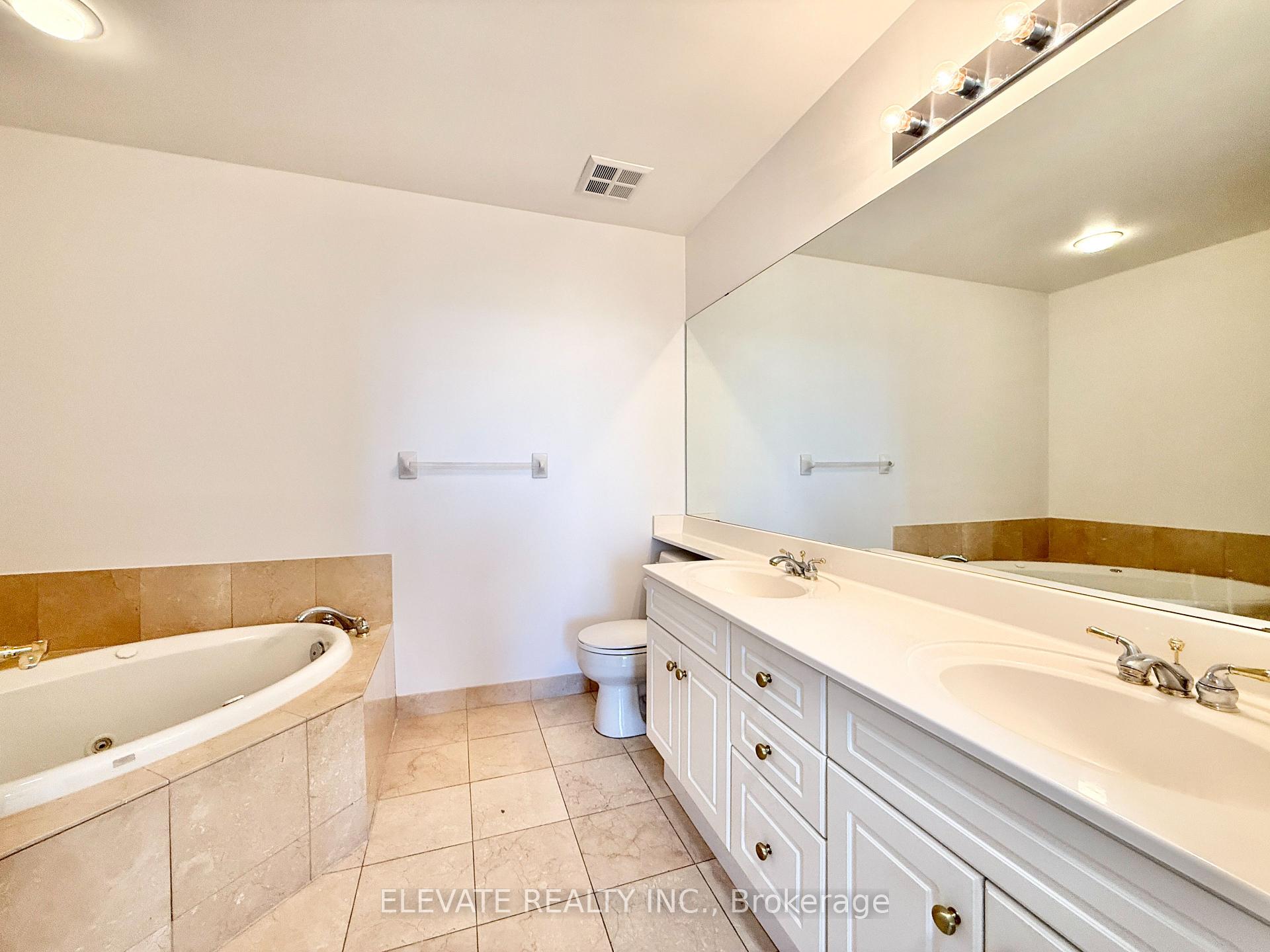 Photo 11 of Unit 217, 9 Boardwalk Drive, Toronto, The Beaches — HOMEH