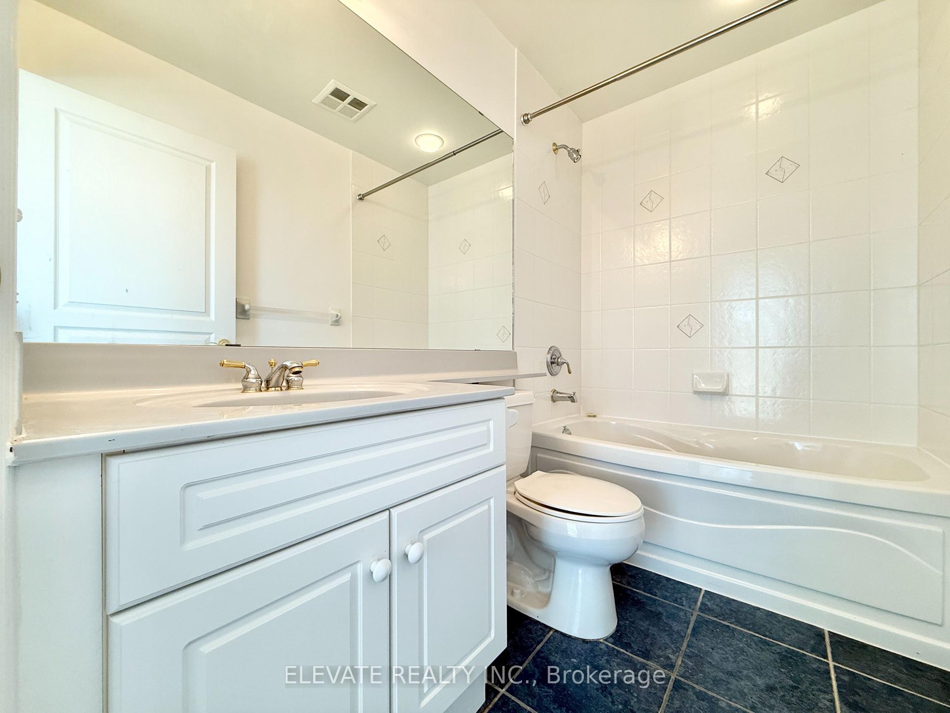 Photo 13 of Unit 217, 9 Boardwalk Drive, Toronto, The Beaches — HOMEH