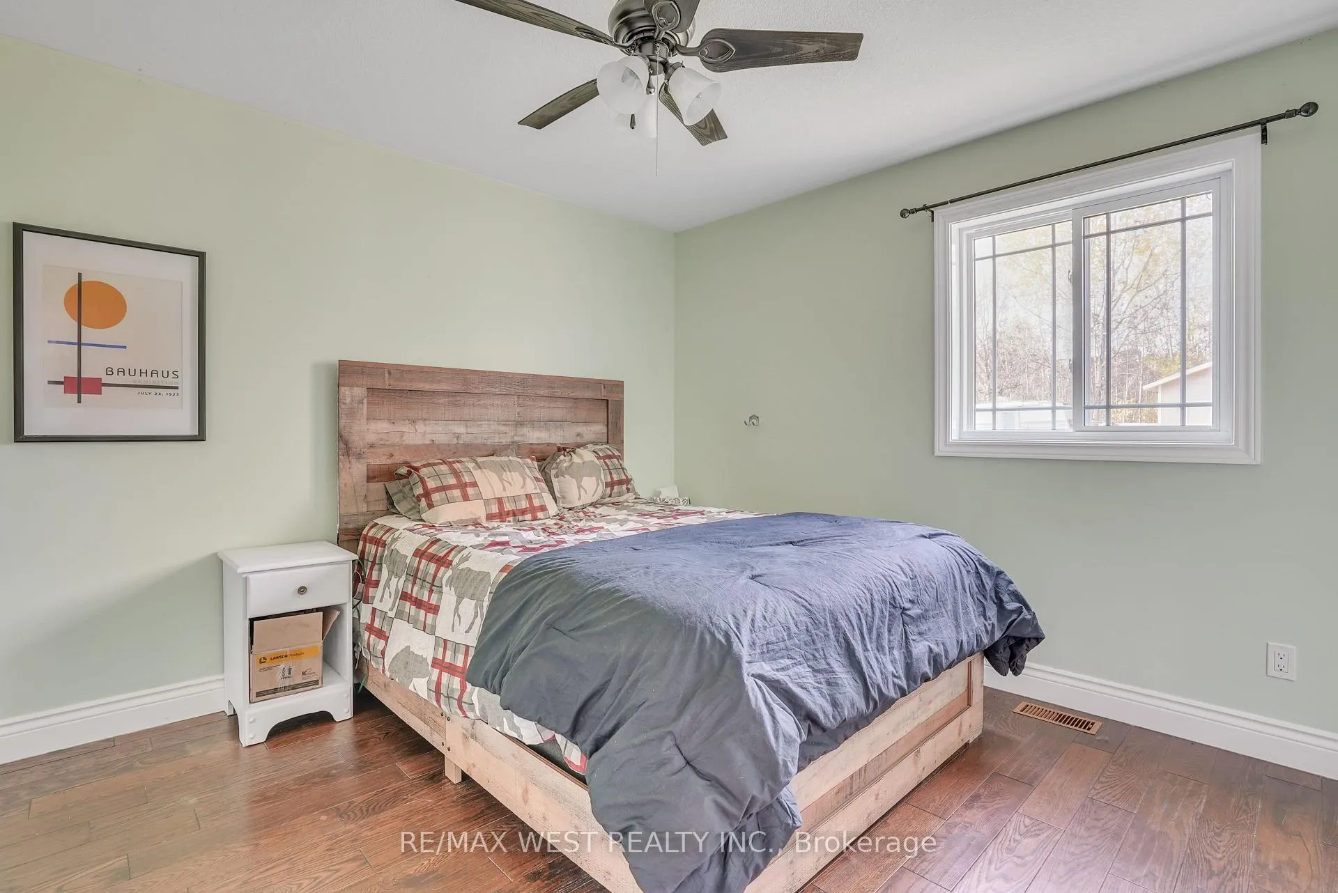 Photo 5 of 428 Barnes Avenue, Tay, Port McNicoll — HOMEH