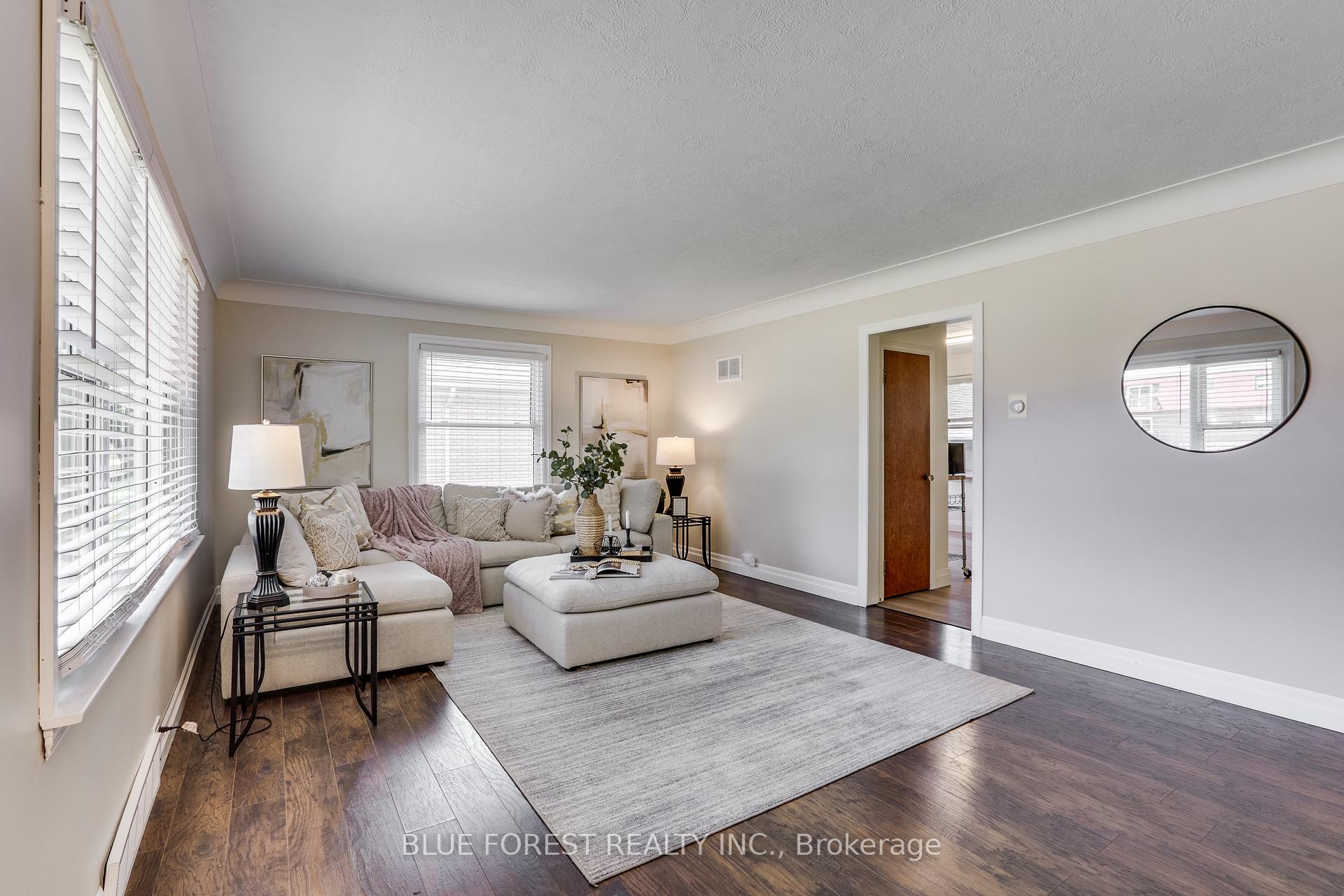 Photo 3 of 114 Graham Road, West Elgin, West Lorne — HOMEH