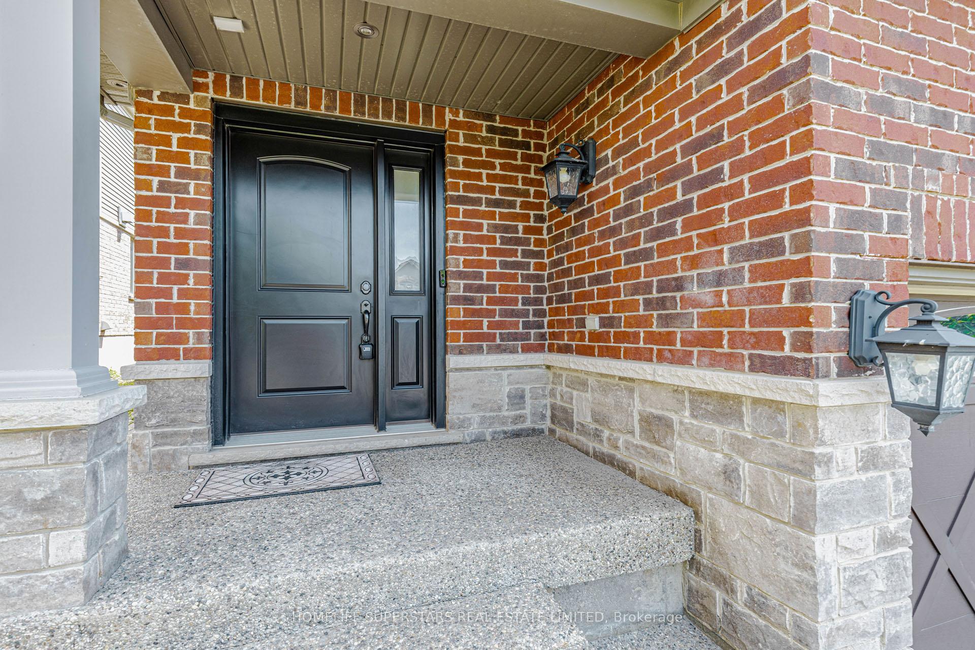 Photo 3 of 94 Forest Creek Drive, Kitchener, Doon South — HOMEH