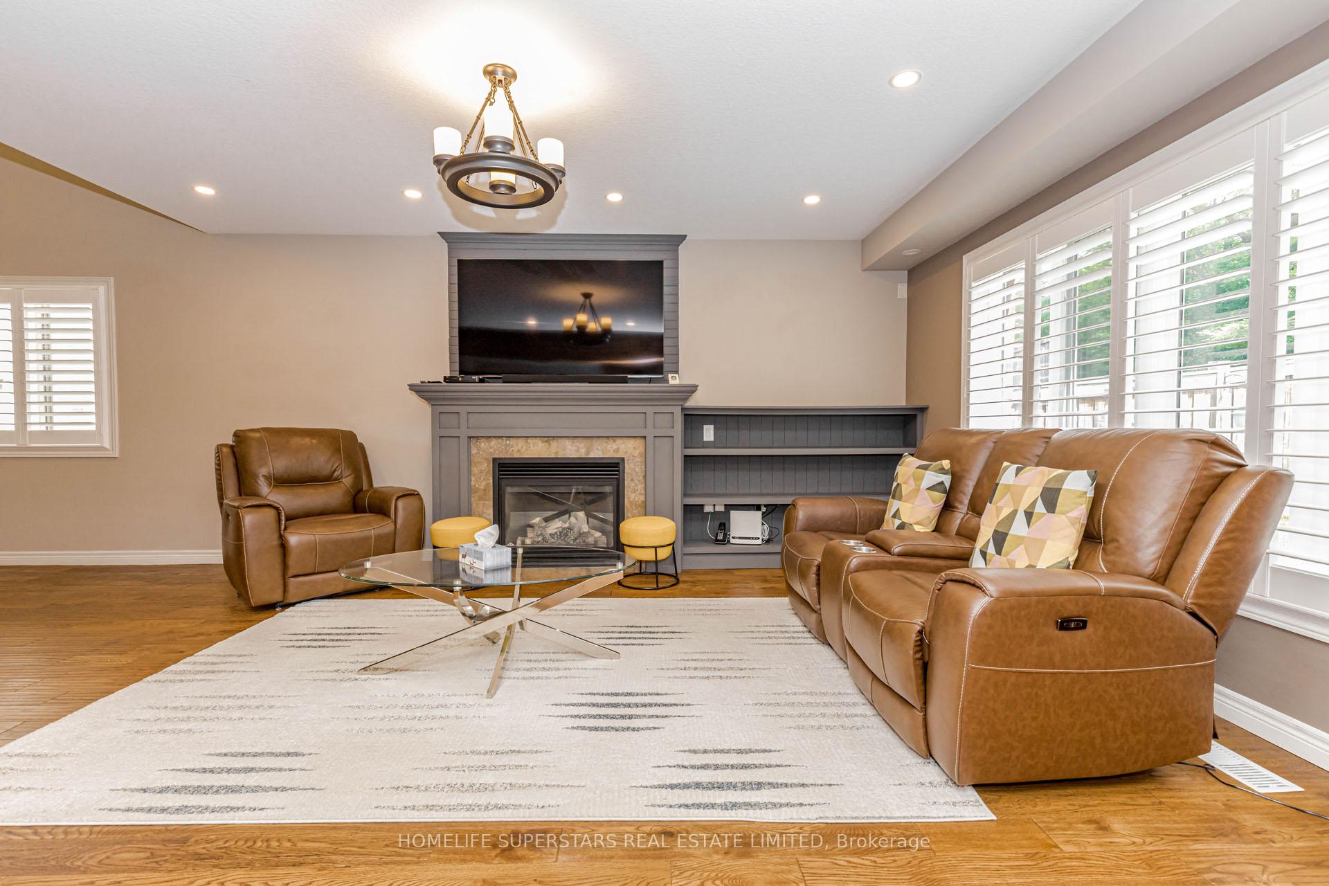 Photo 9 of 94 Forest Creek Drive, Kitchener, Doon South — HOMEH