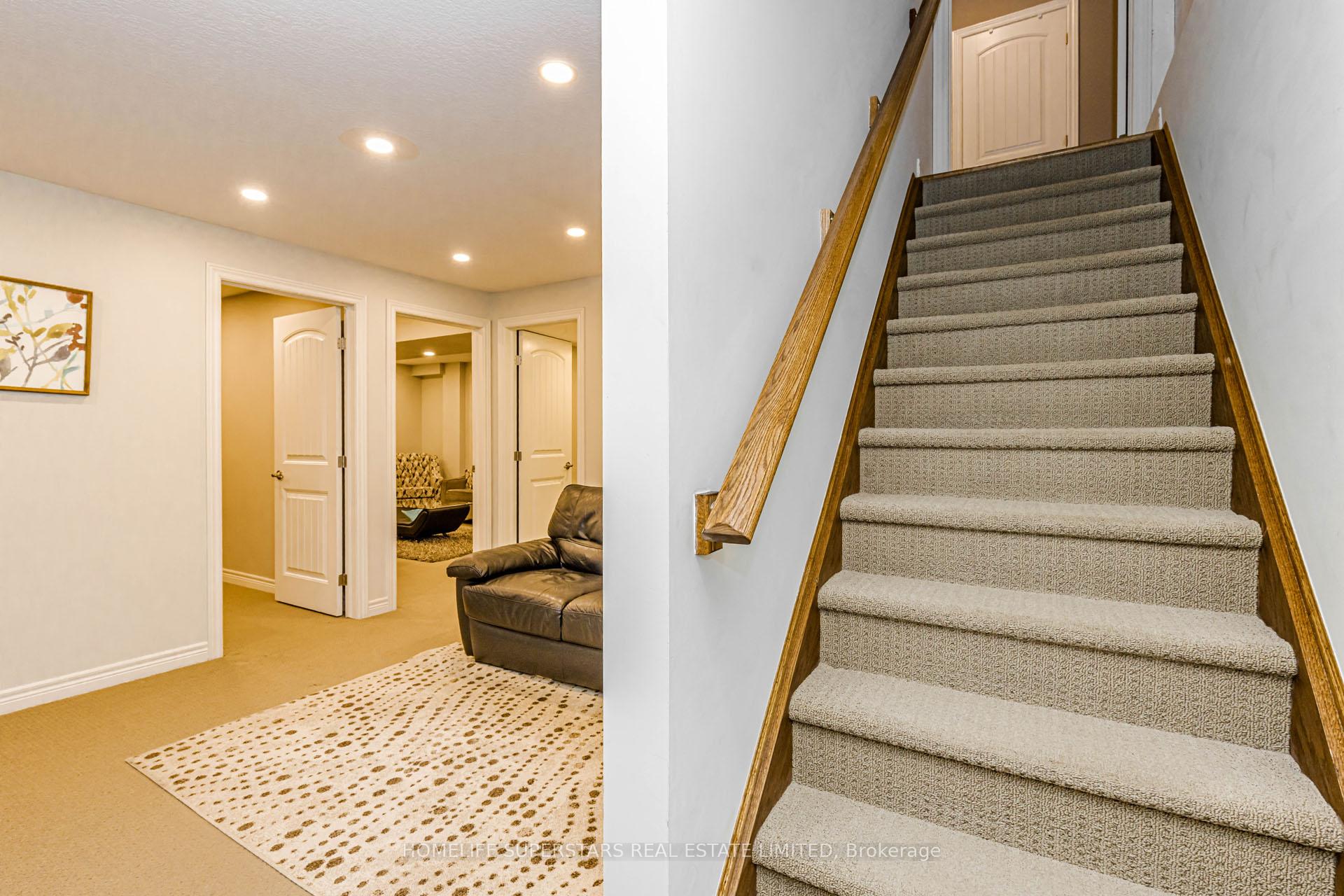 Photo 35 of 94 Forest Creek Drive, Kitchener, Doon South — HOMEH